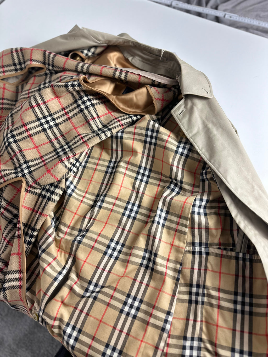 Burberrys Carcoat (52/L) including Inlet