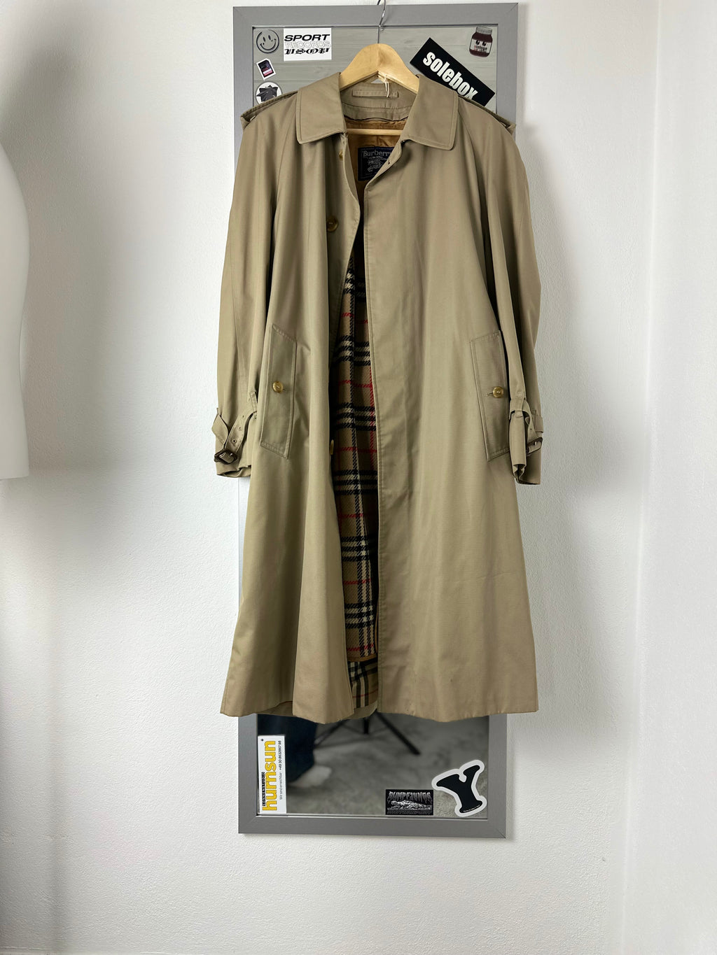 Burberrys Trenchcoat (46/S) including Inlet