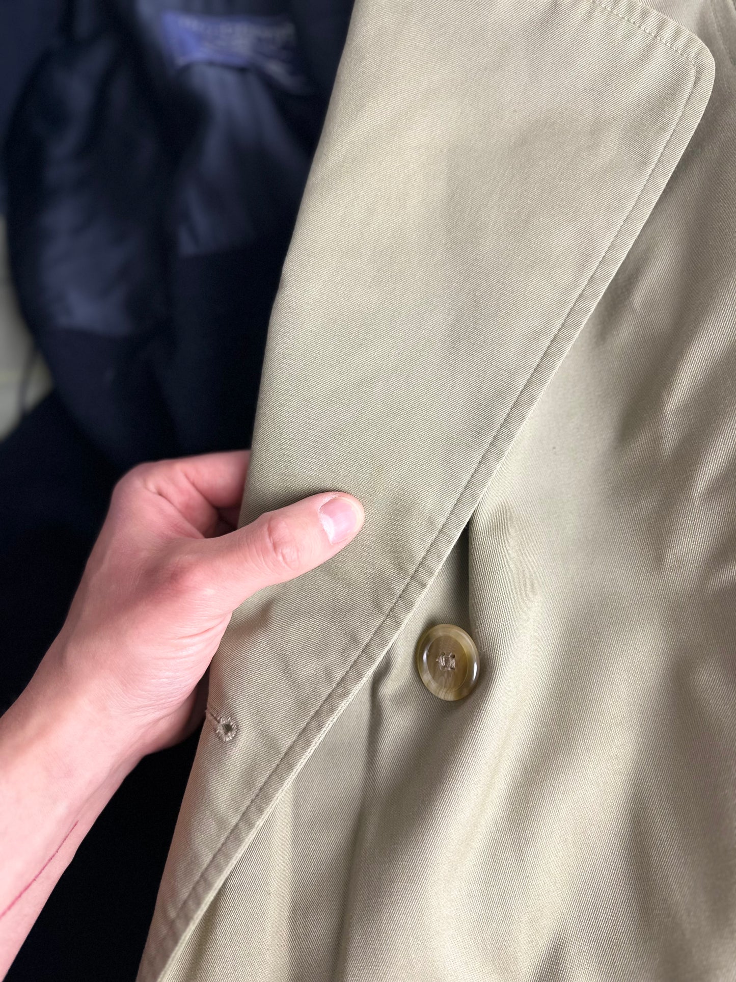 Burberrys Trenchcoat (16/XL) including Inlet