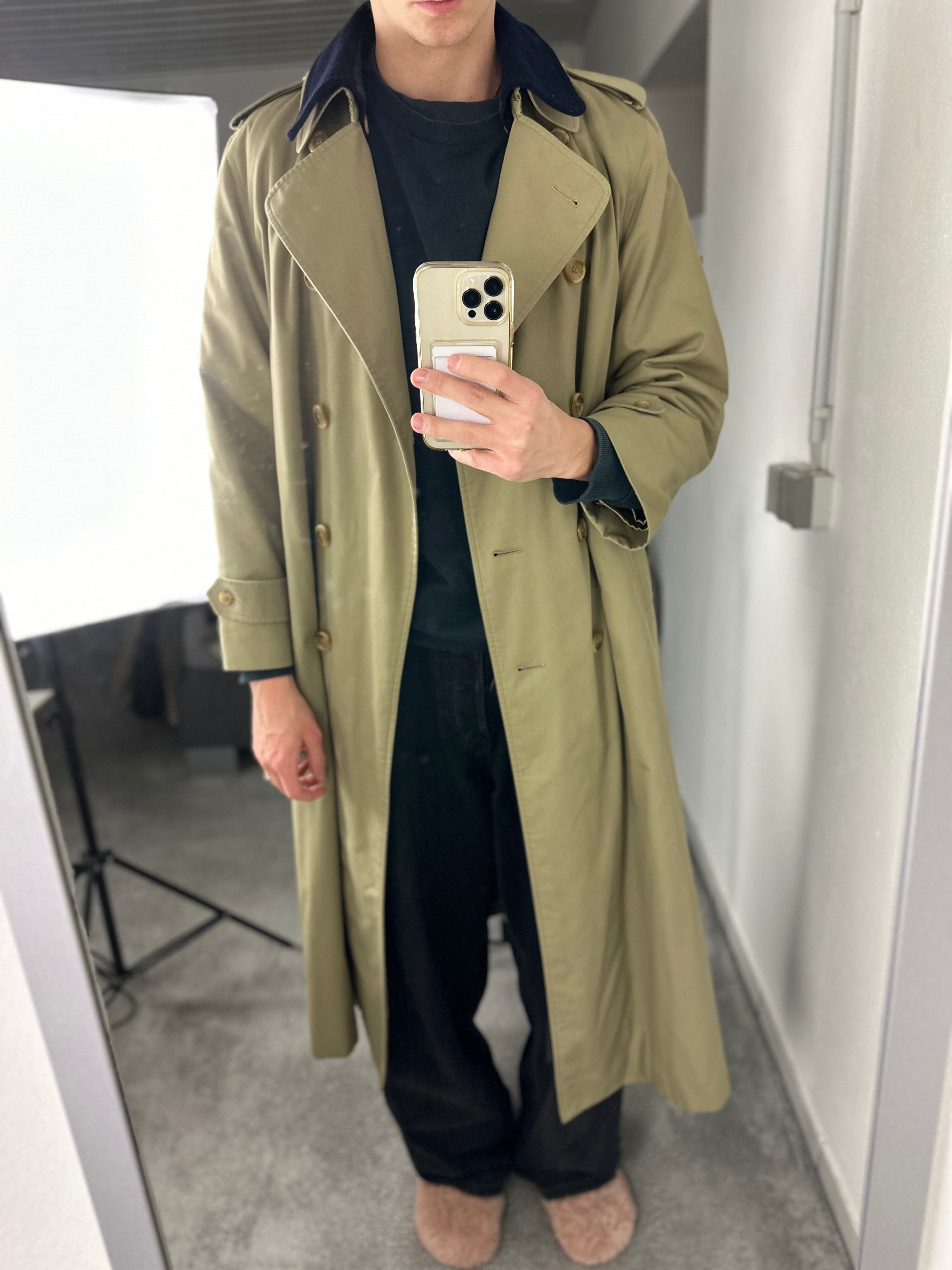 Burberrys Trenchcoat (16/XL) including Inlet