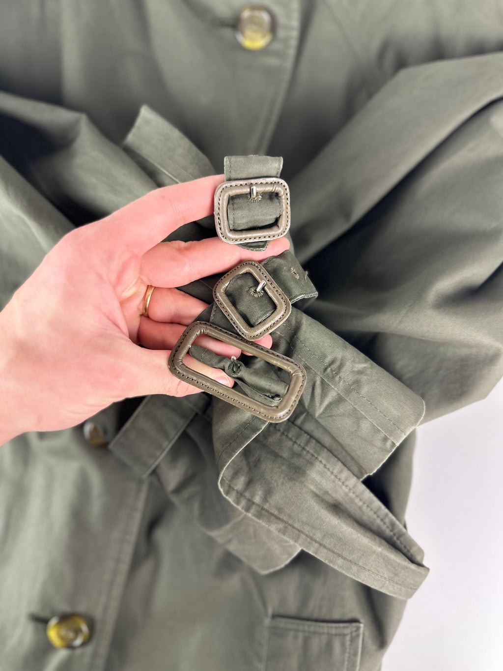 Burberrys Trenchcoat (12/M) including Inlet