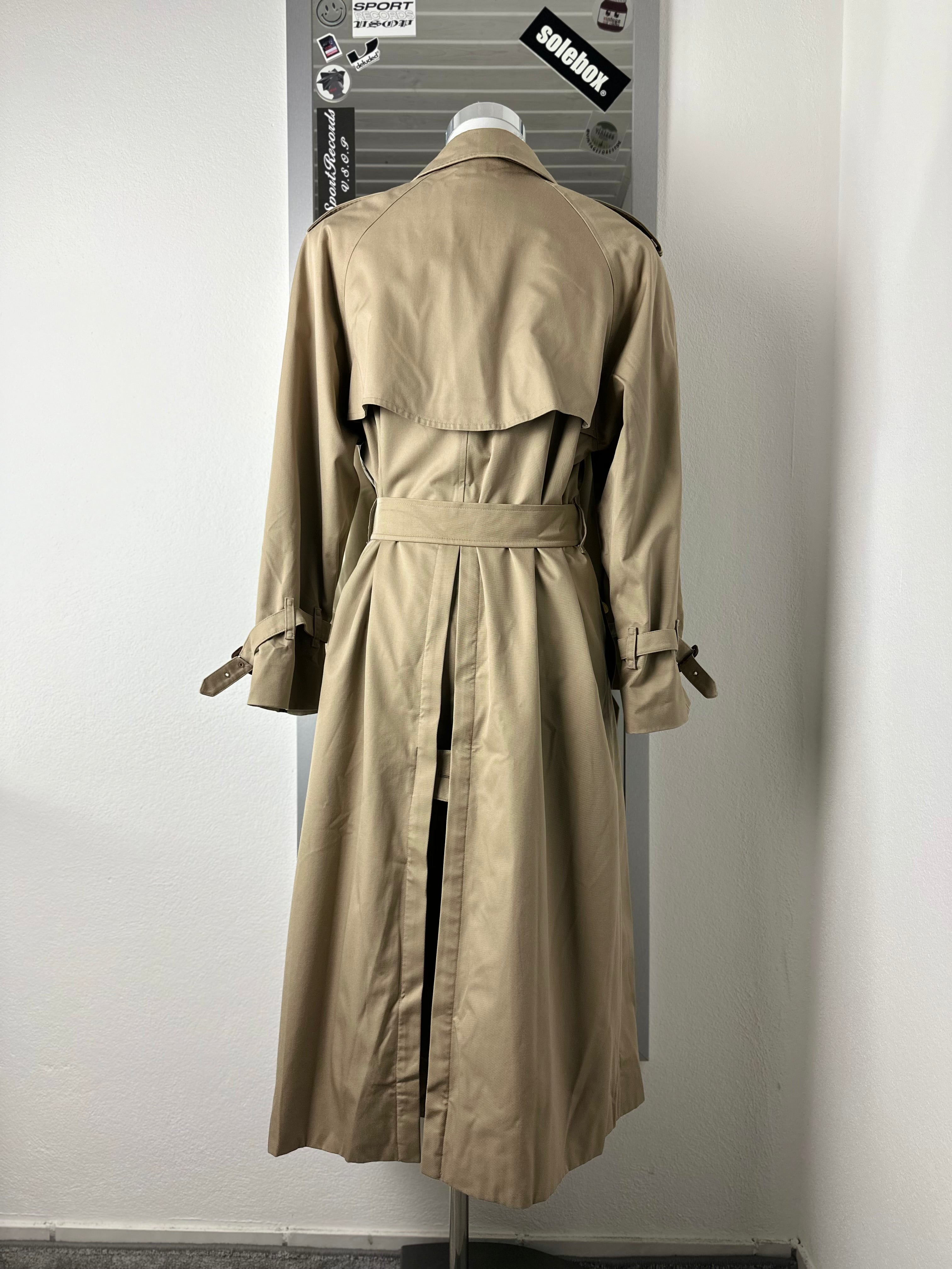 Burberrys Trenchcoat (12/M)