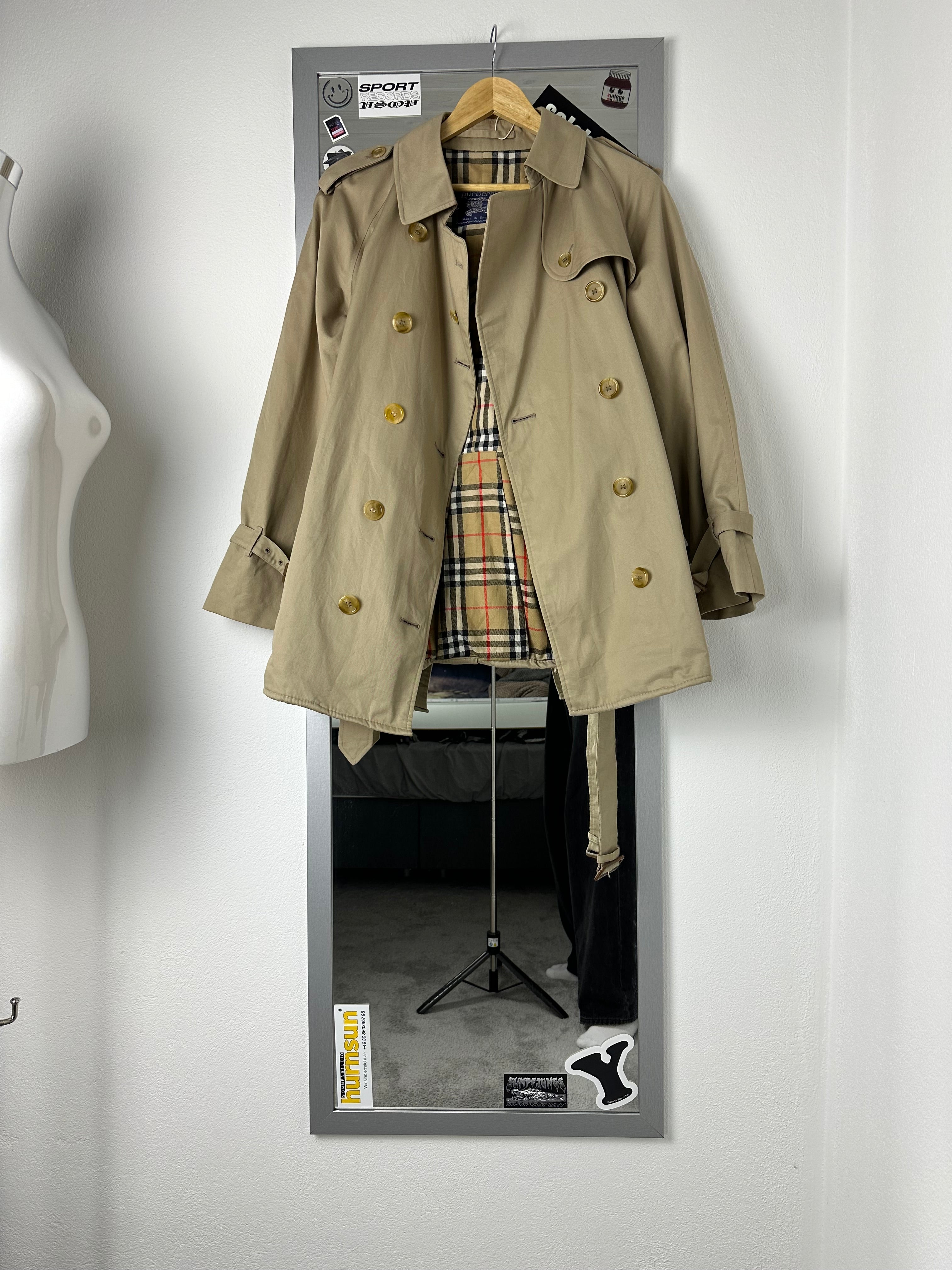 Burberrys Trenchcoat (12/M)