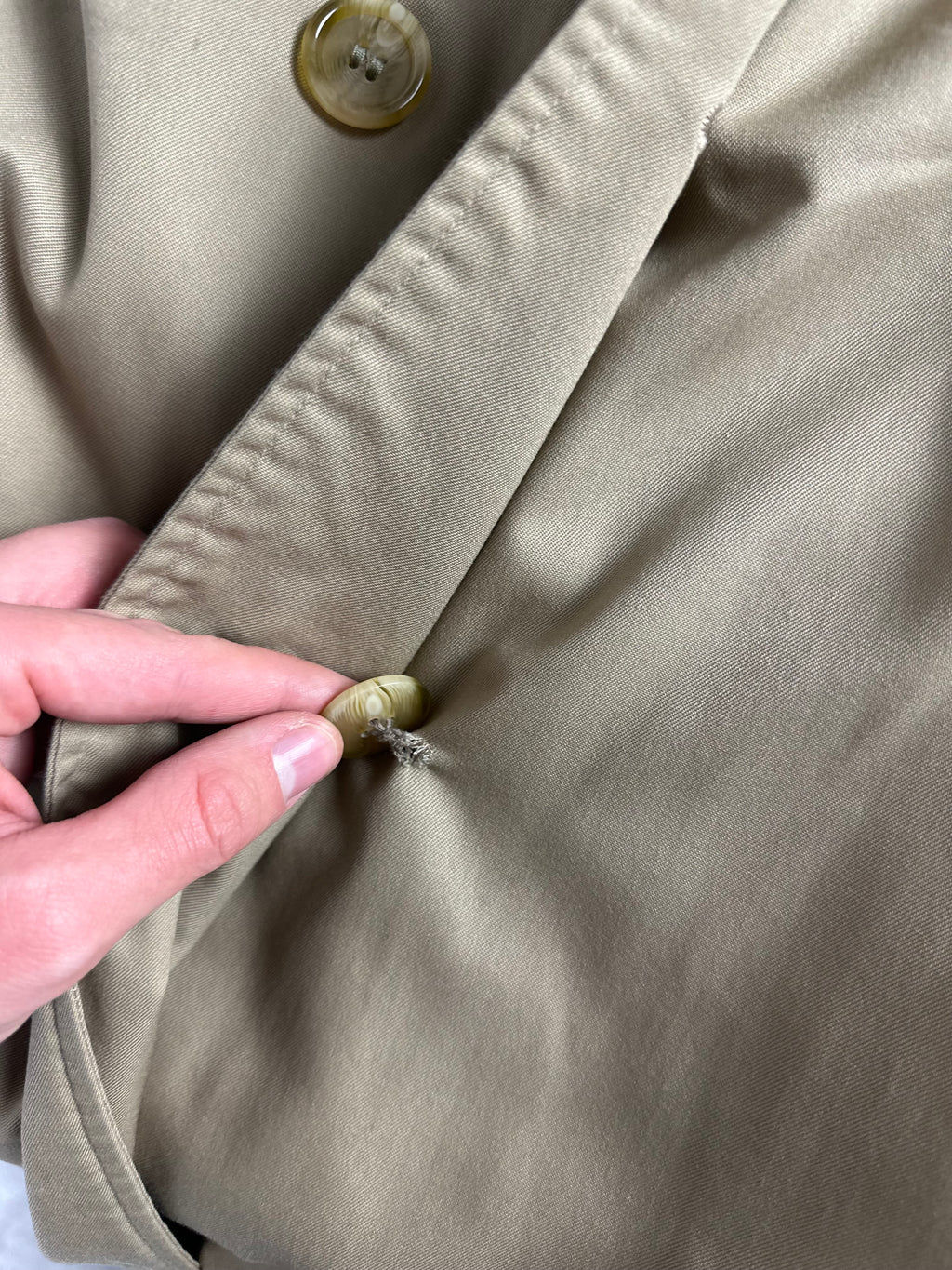 Burberrys Trenchcoat (14/L) including Inlet