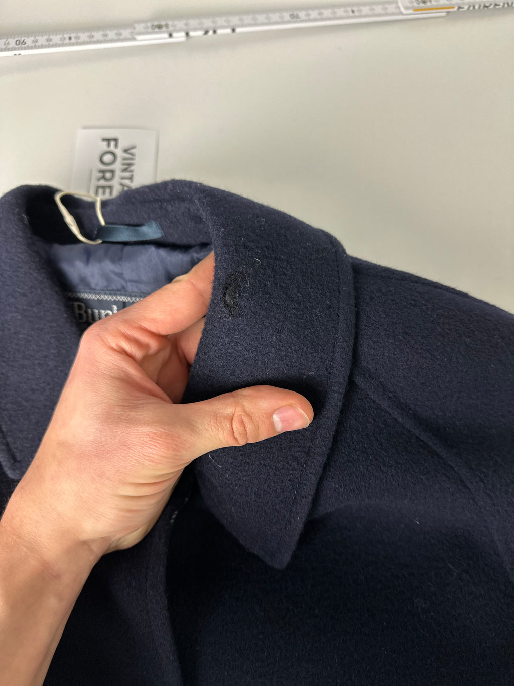 Burberrys Coat (12/M)