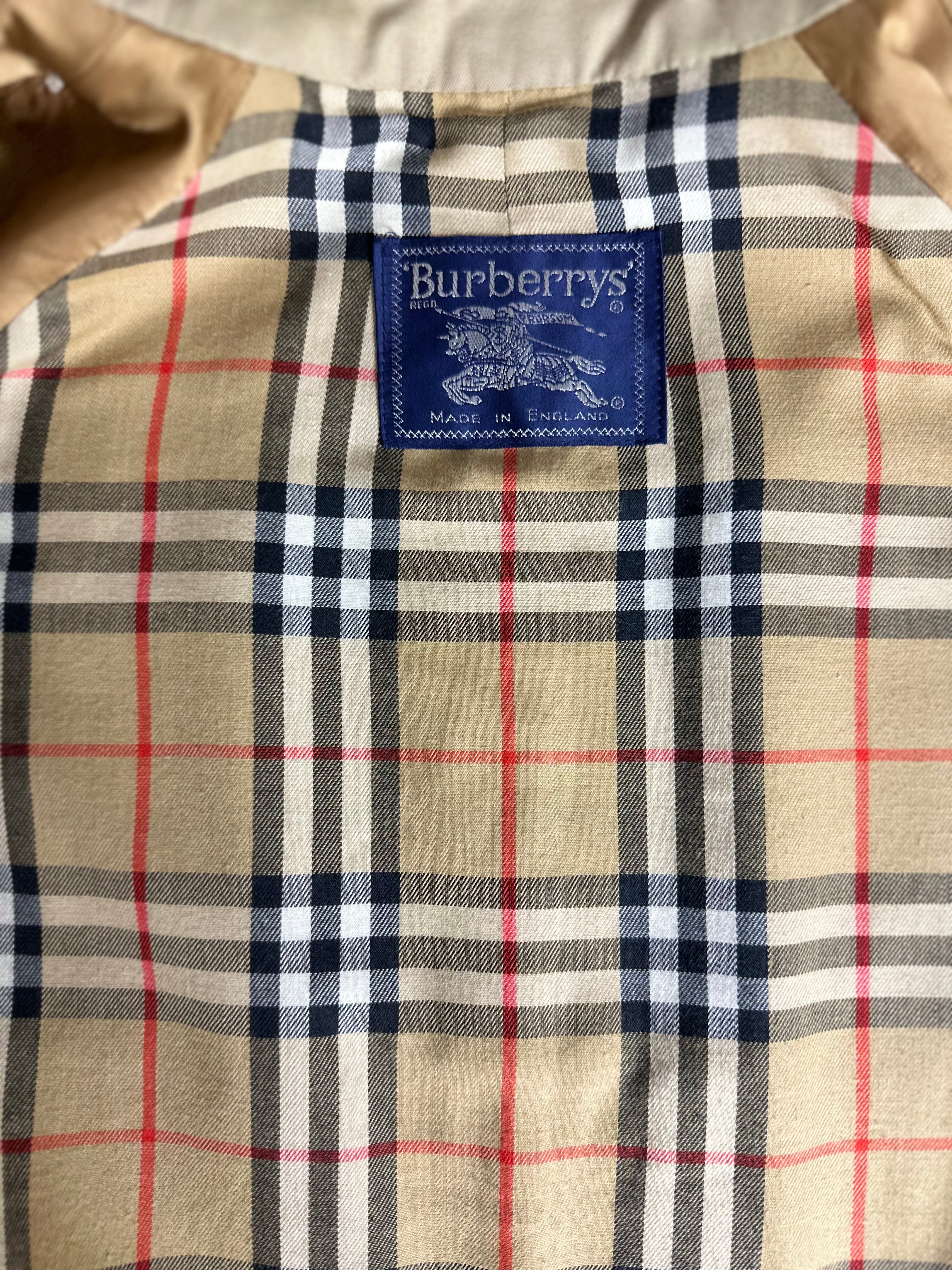 Burberrys Trenchcoat (50/L)