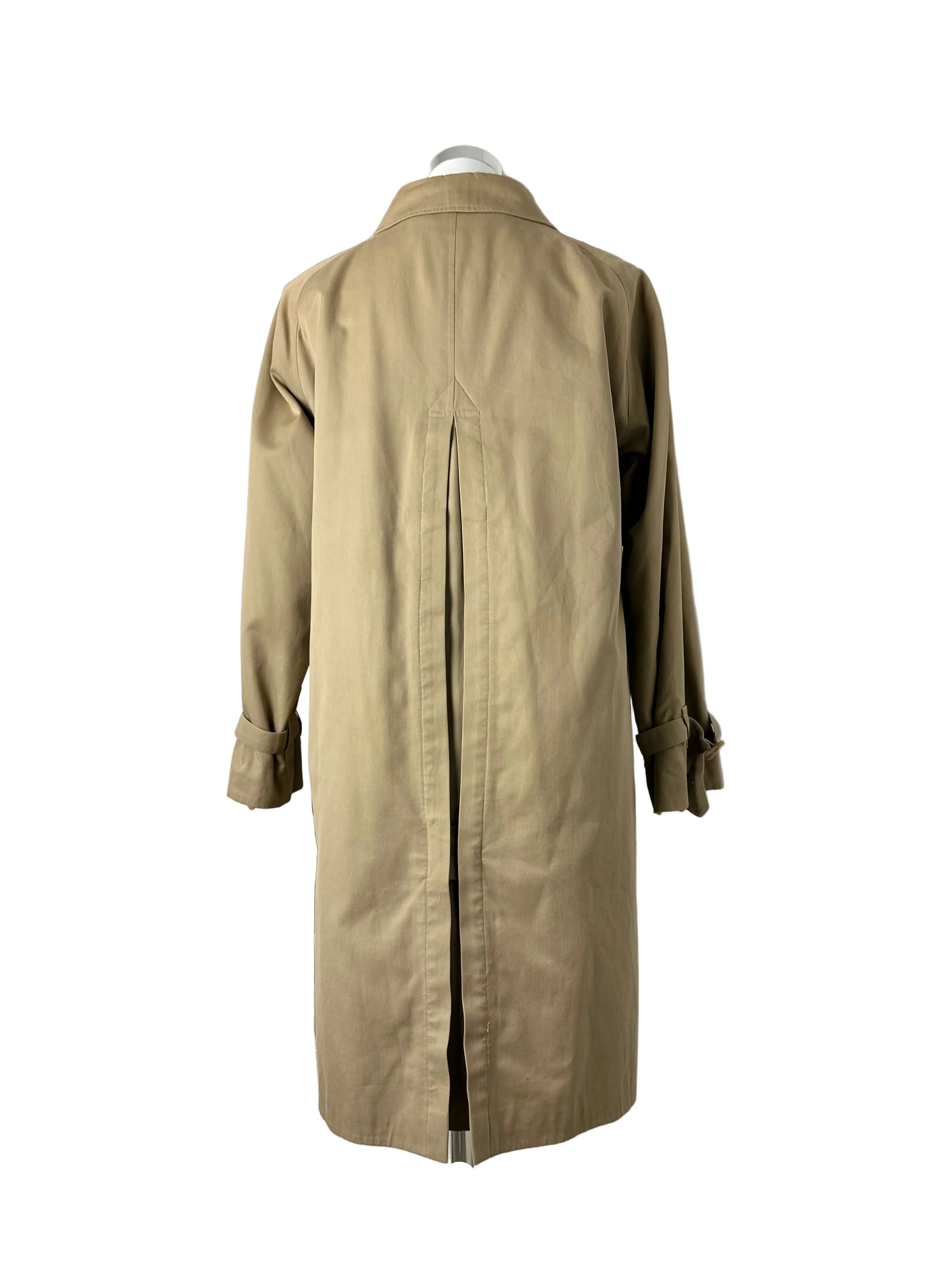 Burberrys Trenchcoat (10/S)