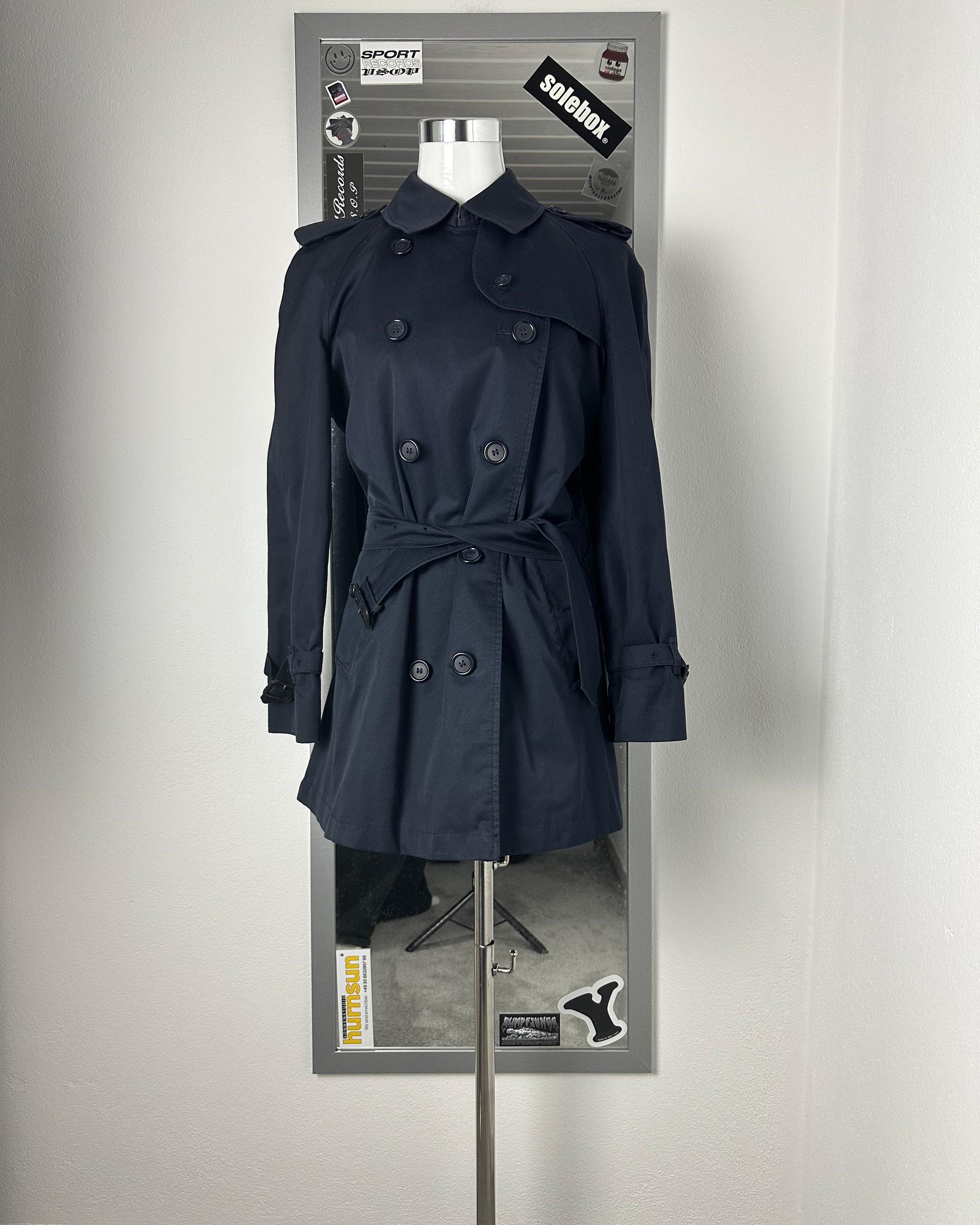 Burberrys Trenchcoat (10/S)