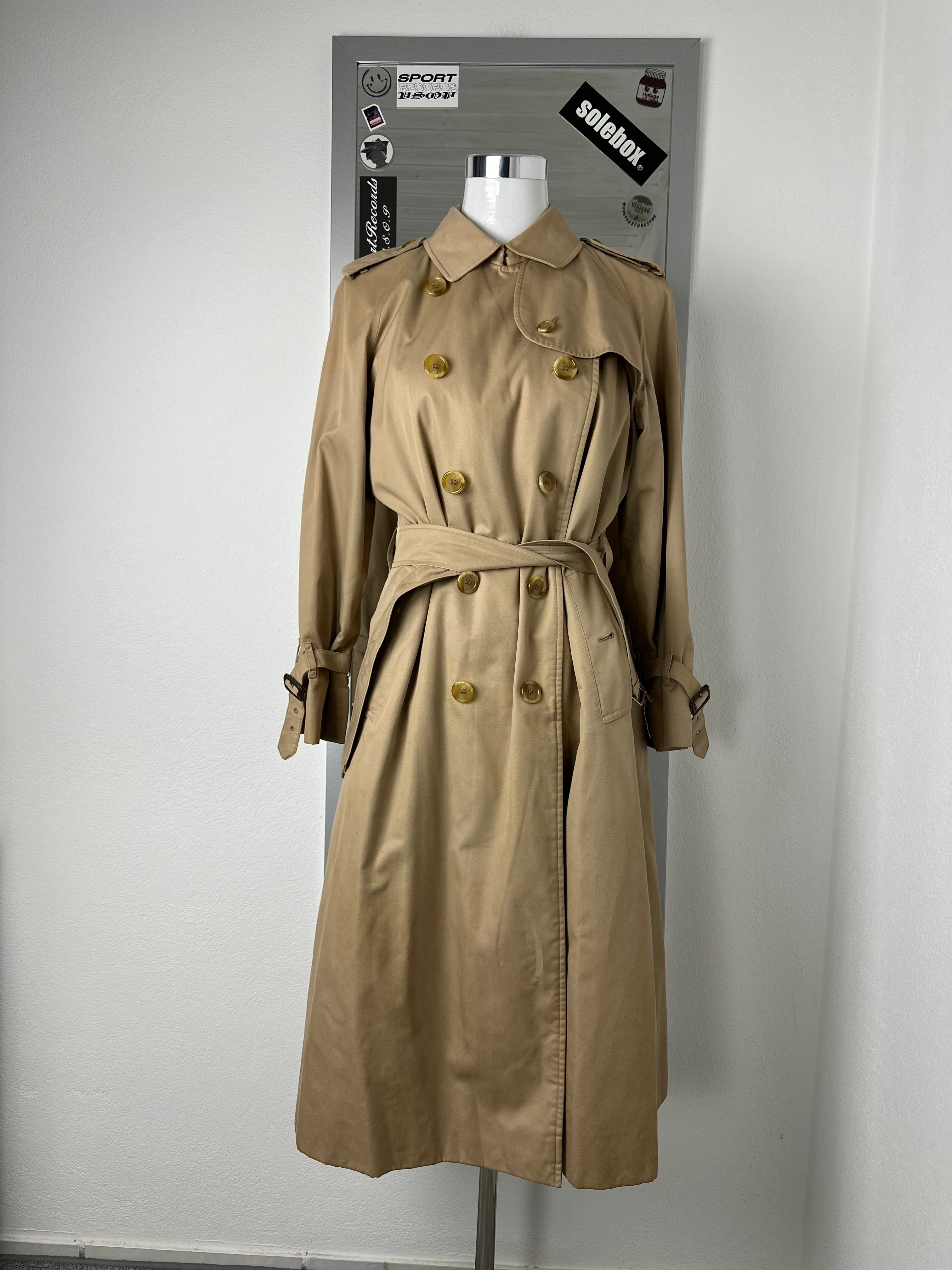 Burberrys Trenchcoat (12/M) including Inlet