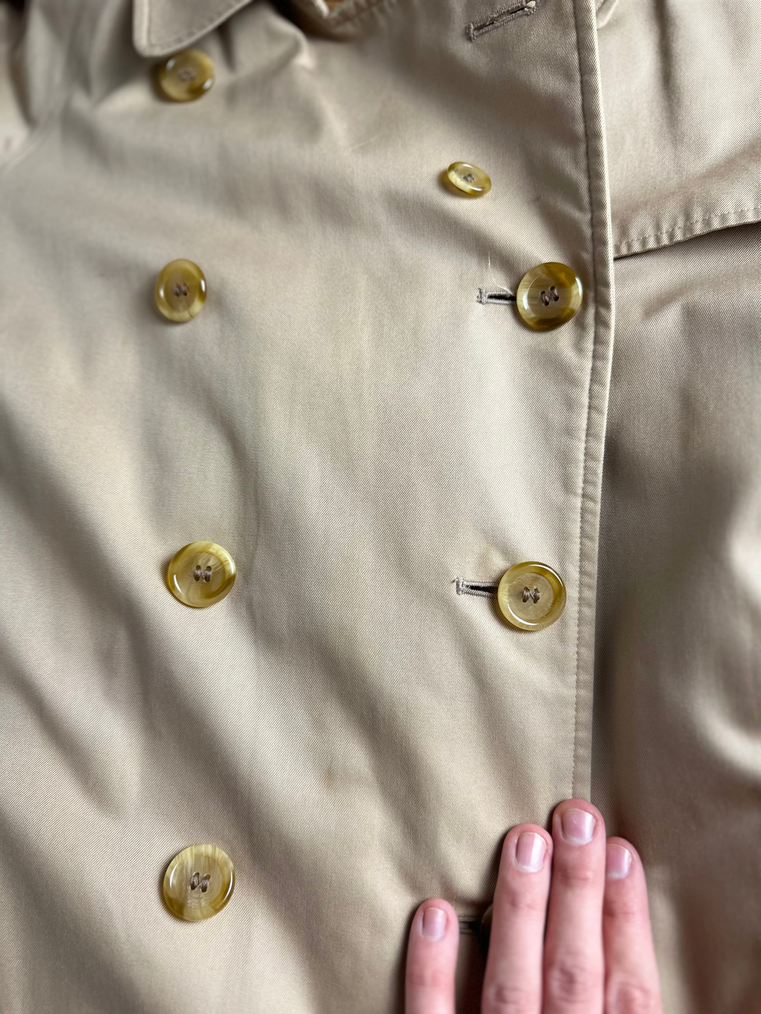 Burberrys Trenchcoat (12/M) including Inlet