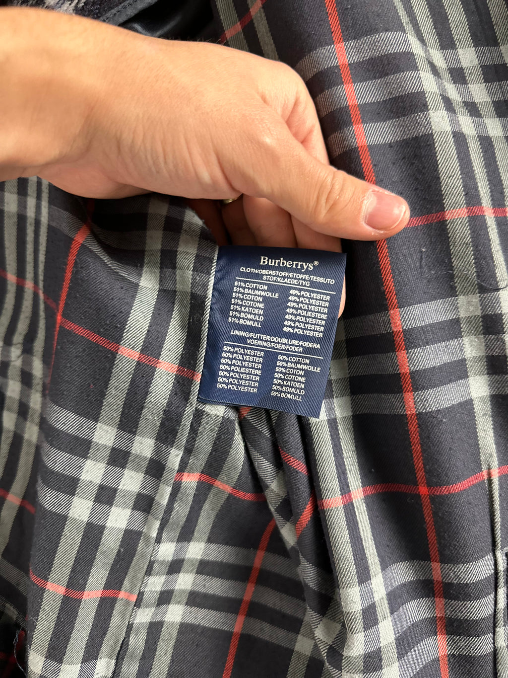 Burberrys Trenchcoat (52/L) including Inlet