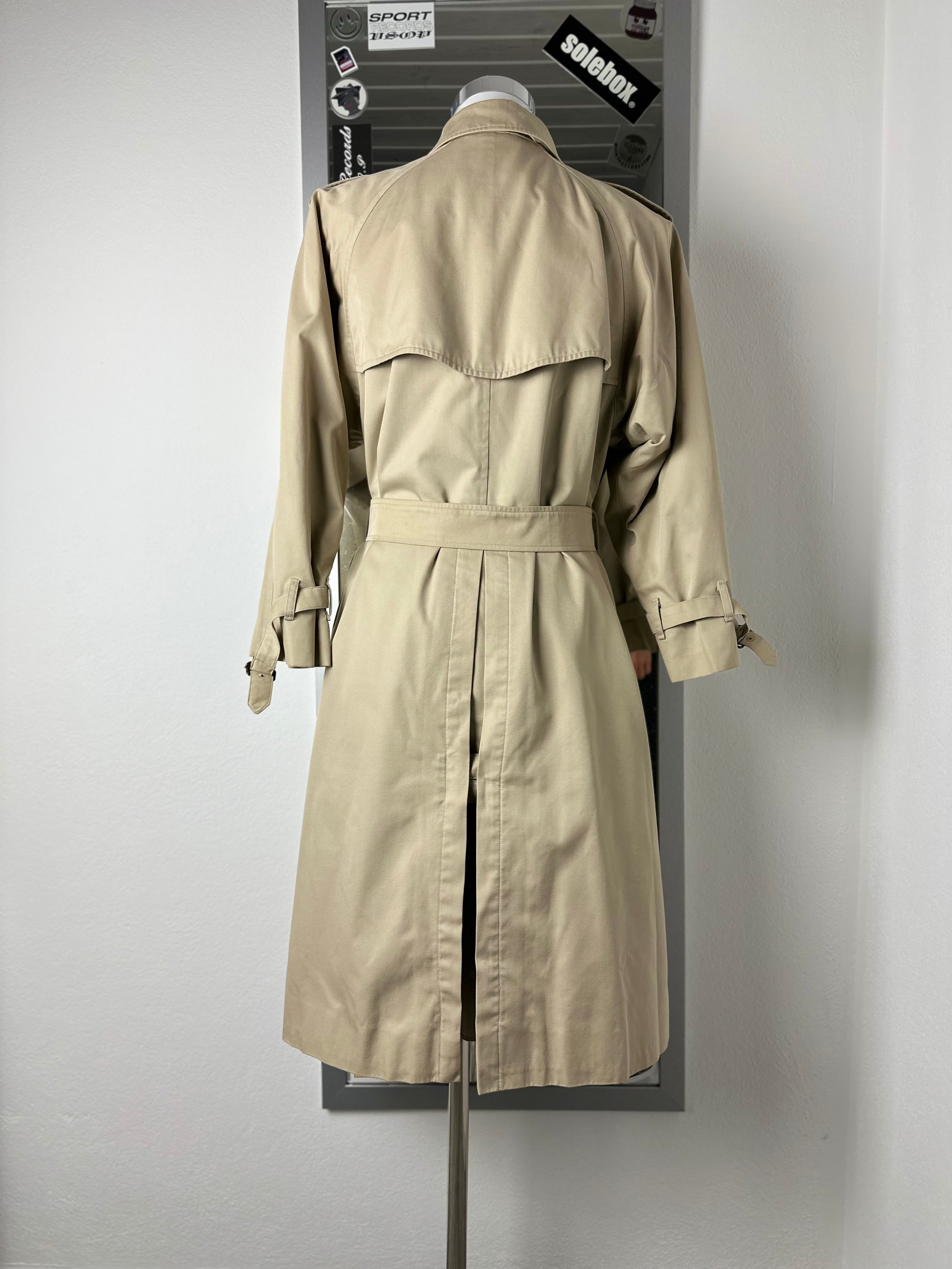 Burberrys Trenchcoat (12/M)
