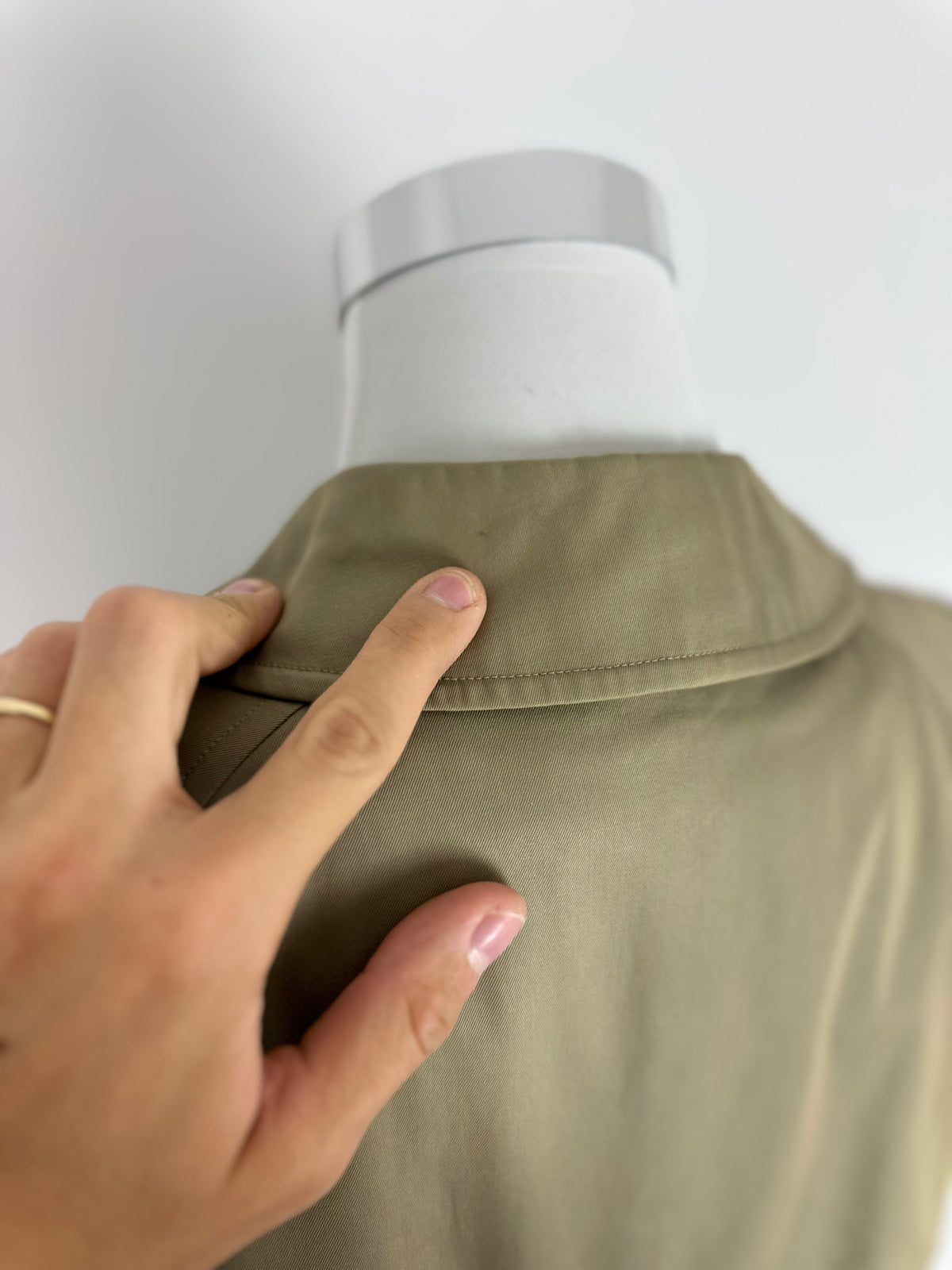 Vintage Burberry Trench Coat Beige Size 12 M With Lining