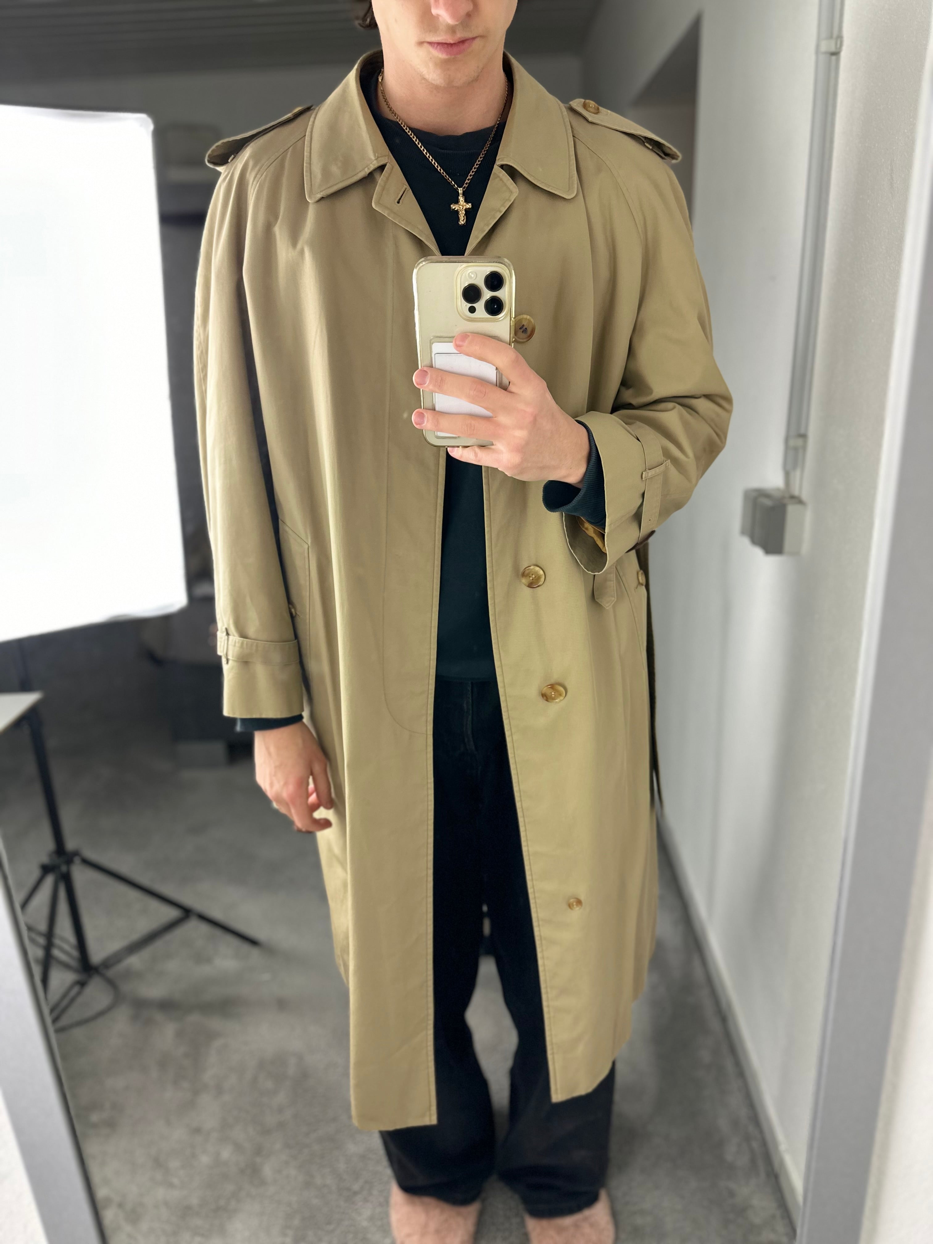Burberrys Trenchcoat (52/L) including Inlet