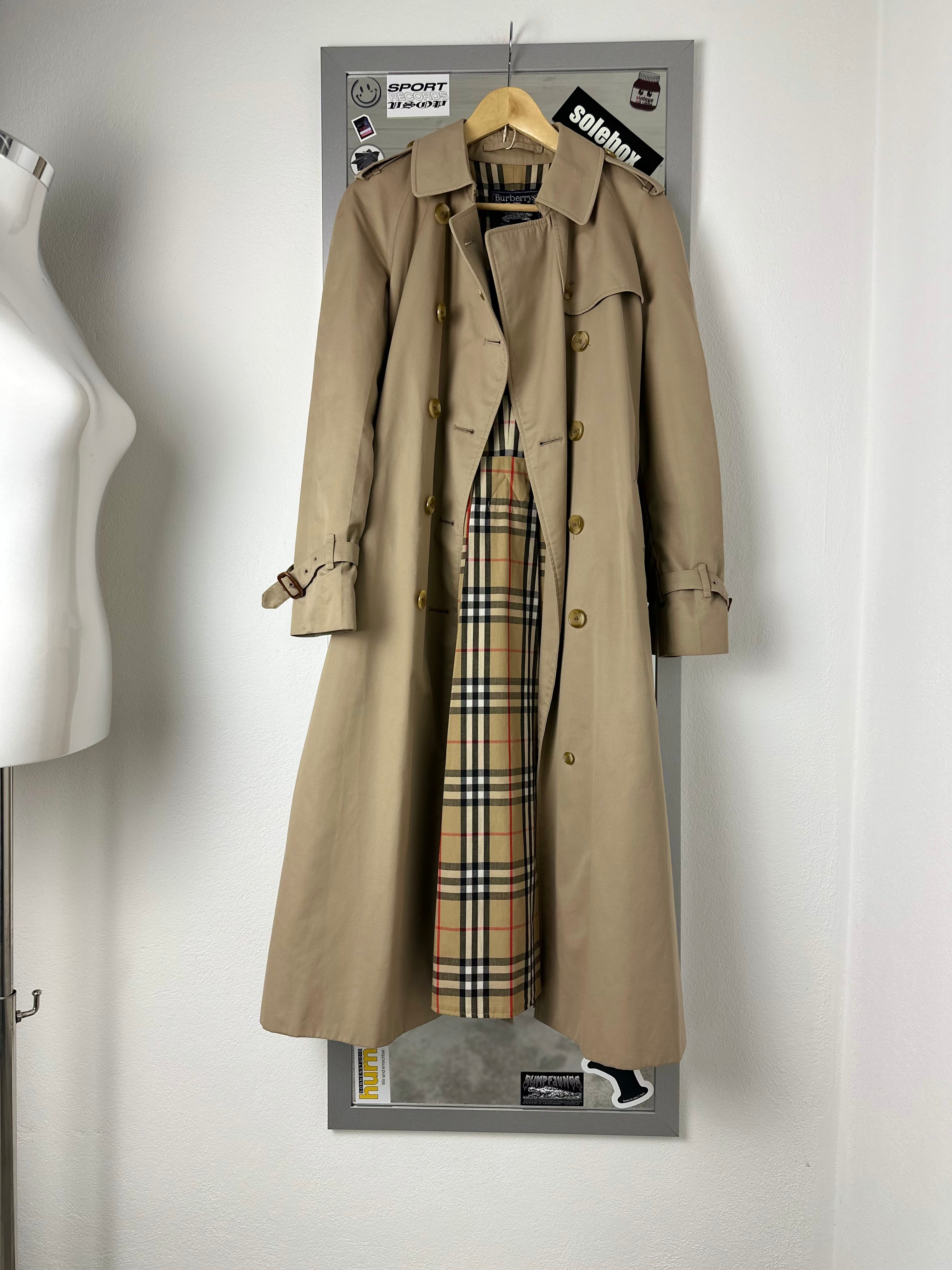 Burberrys Trenchcoat (8/XS)