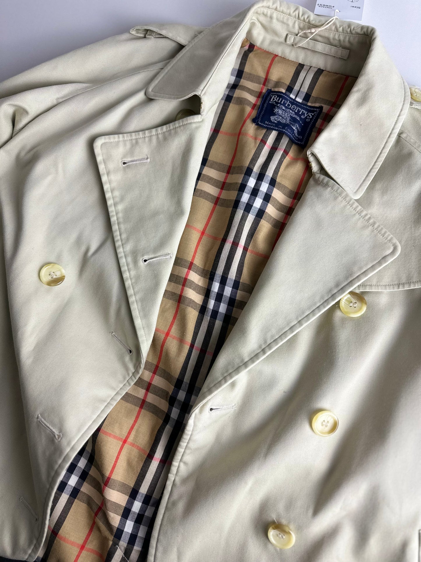 Burberrys Trenchcoat (12/M)