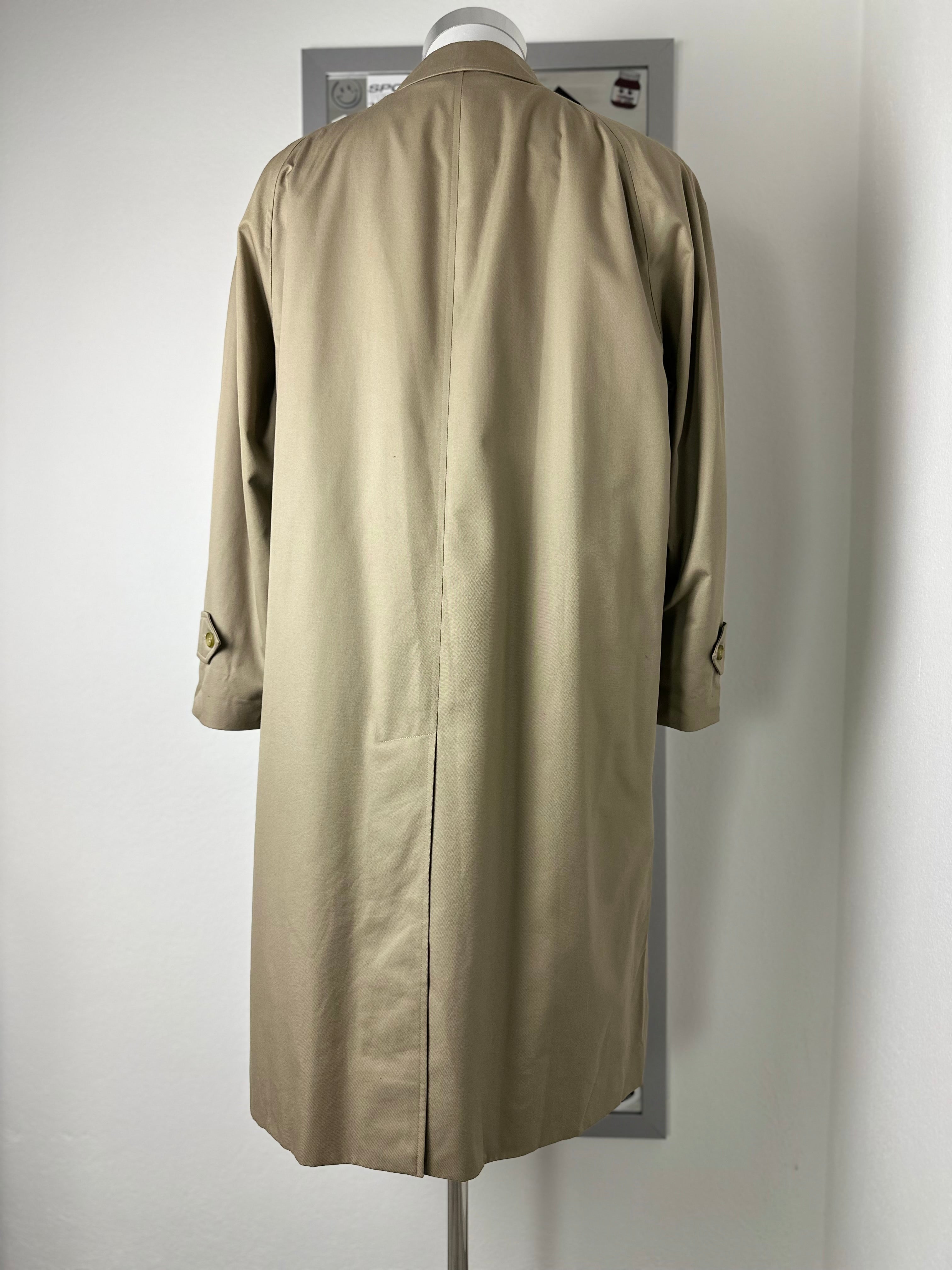 Burberrys Trenchcoat (52/L) including Inlet