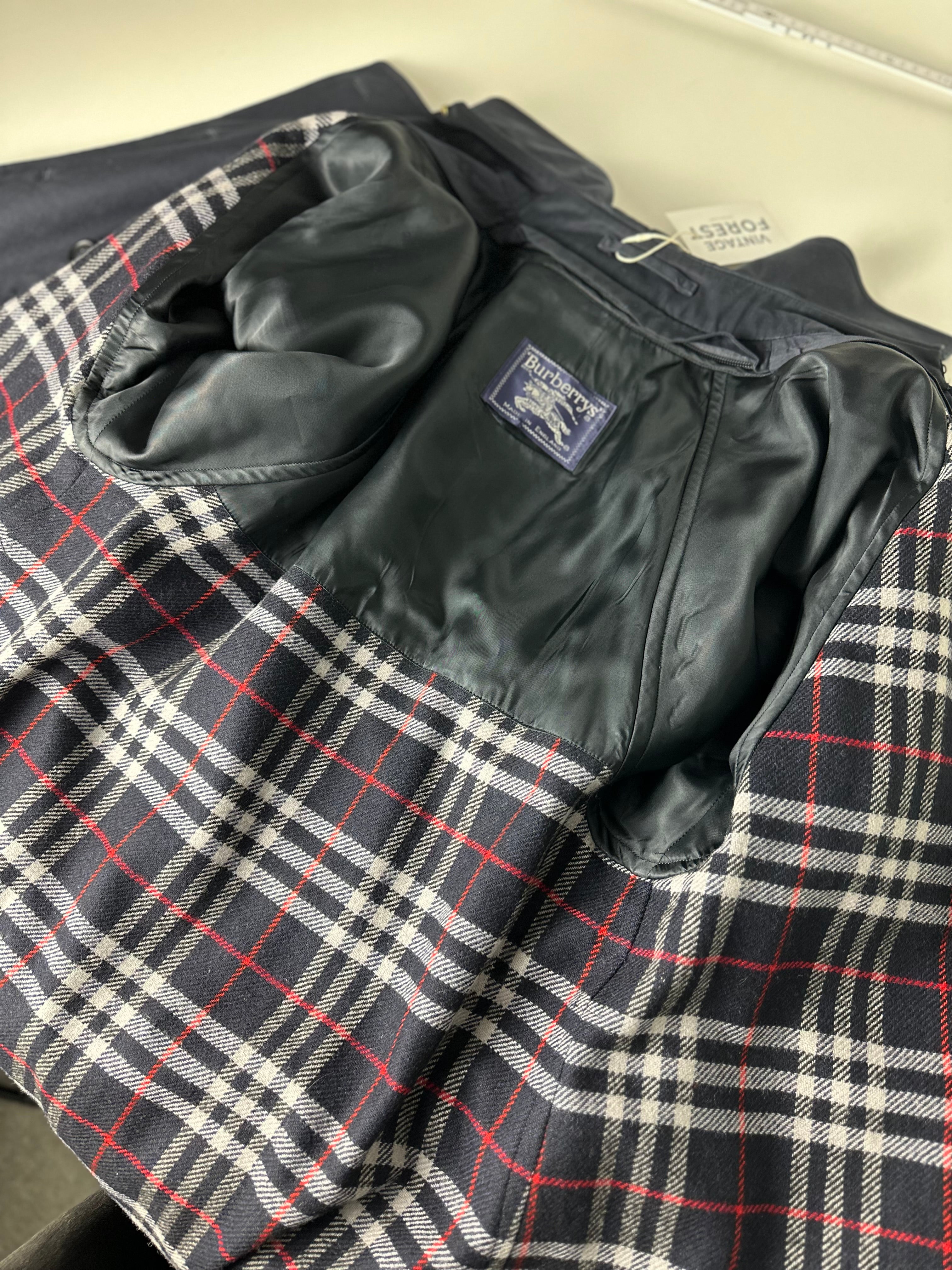 Burberrys Trenchcoat (10/S) including Inlet