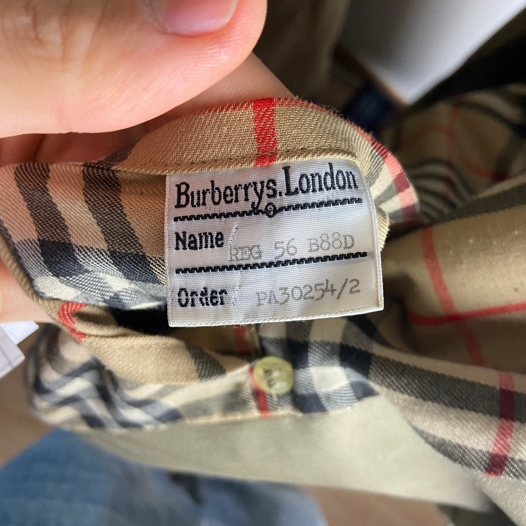 Burberry Trenchcoat Size XL