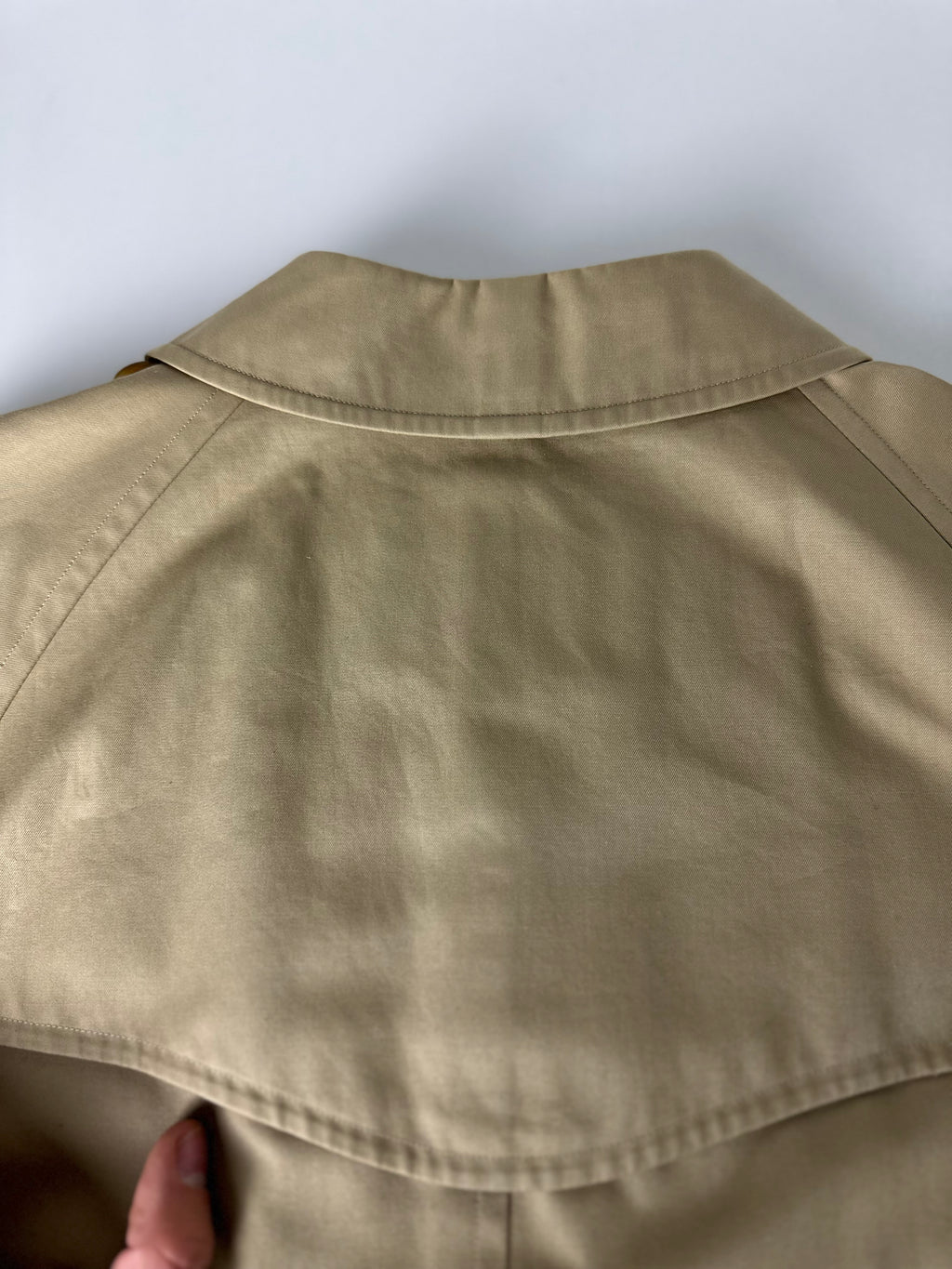 Burberrys Trenchcoat (10/S)