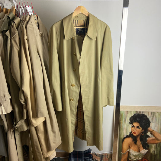 Burberry Trenchcoat Size 54/XL