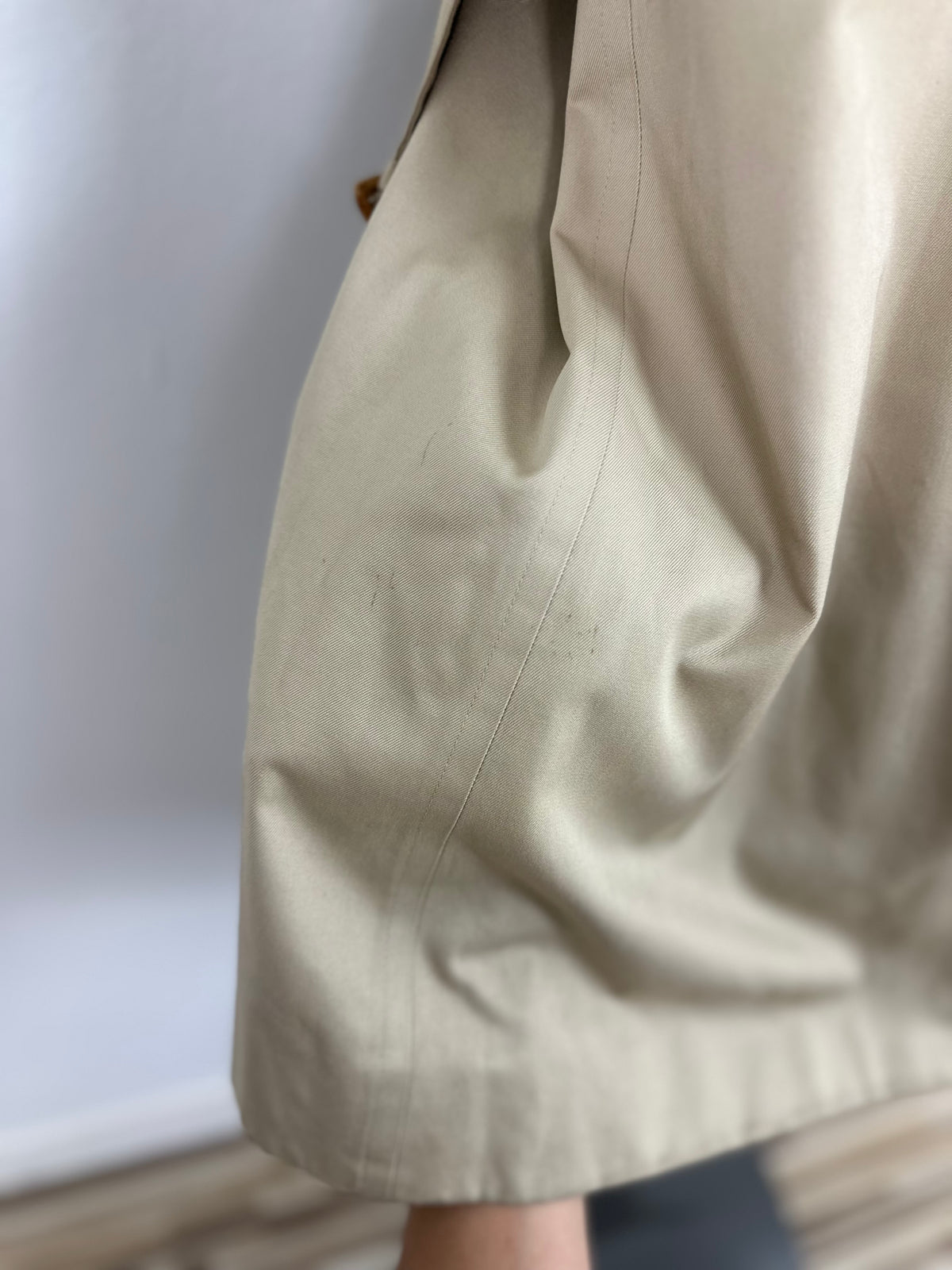 Vintage Burberry Trench Coat Creme Size 52 L