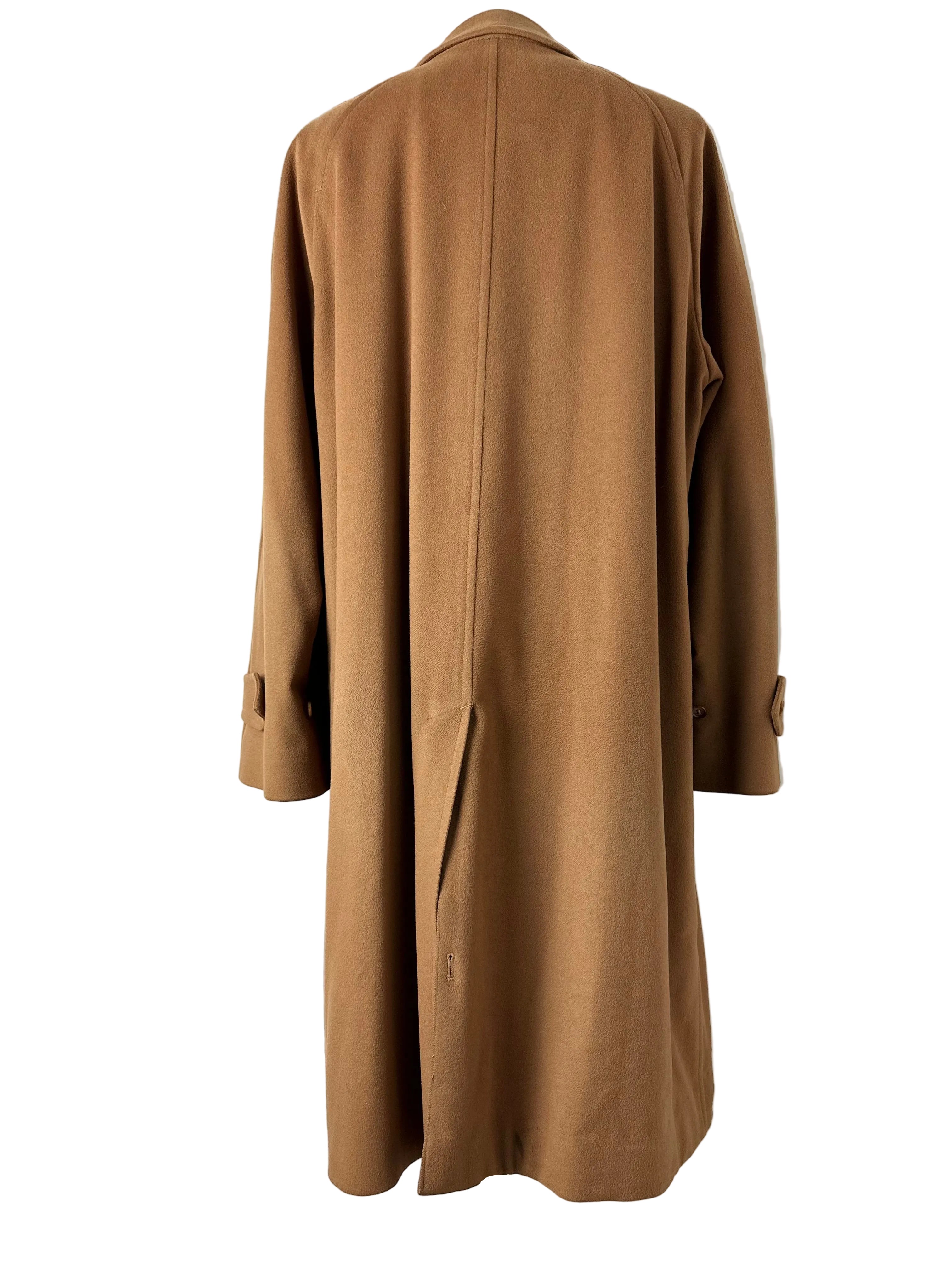 Burberrys Coat (52/L)