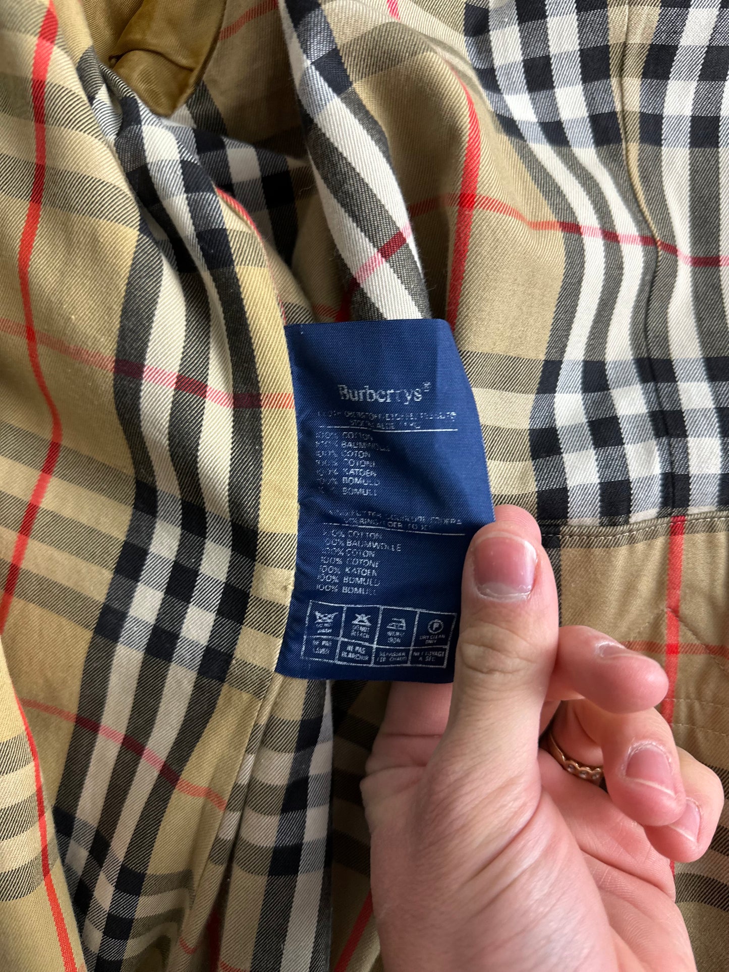 Burberrys Trenchcoat (10/S)