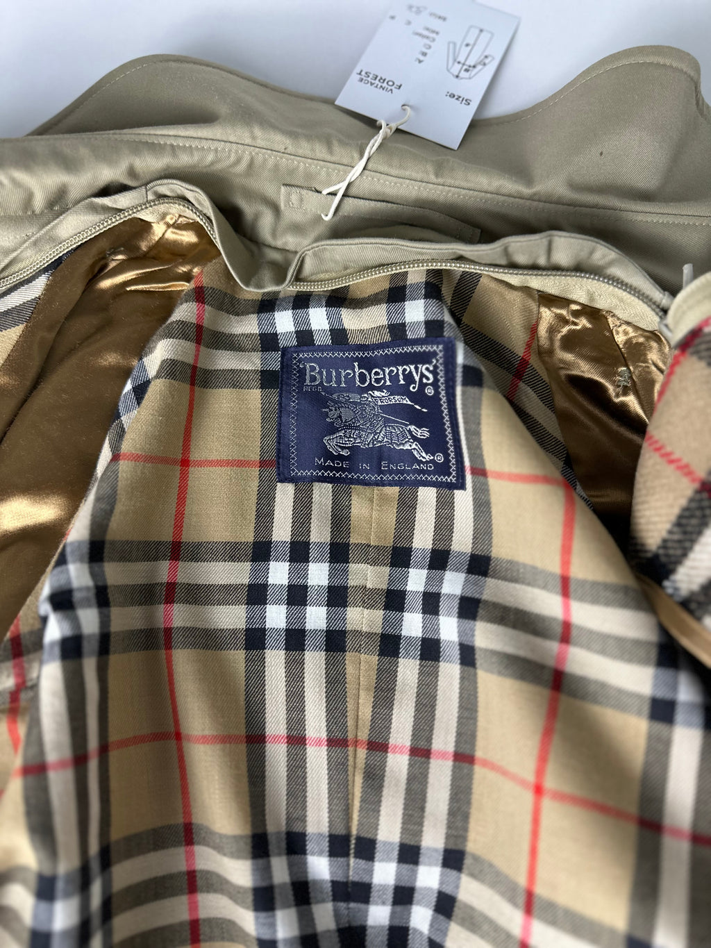 Burberrys Trenchcoat (6/XXS) including Inlet