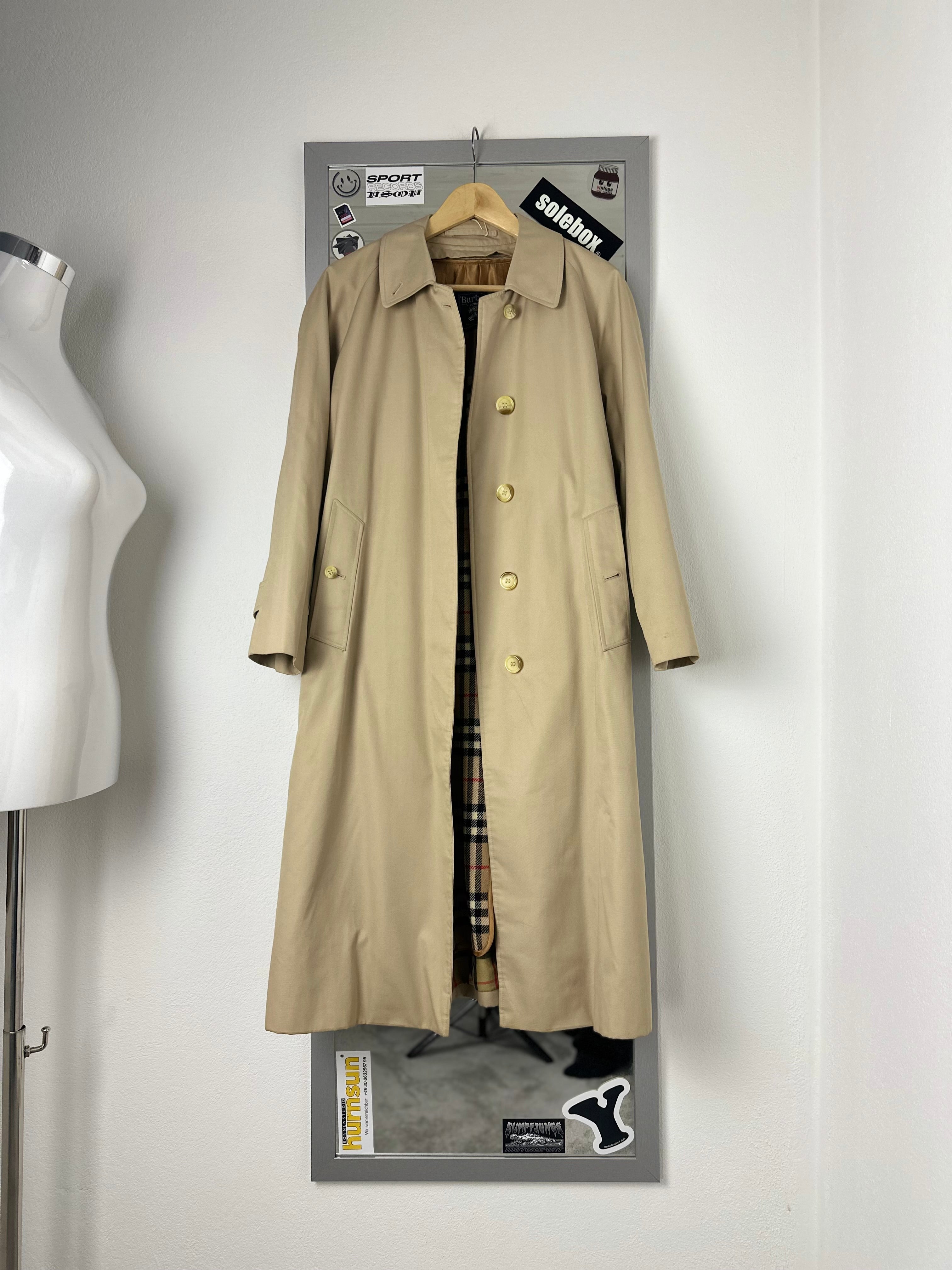Burberrys Carcoat (10/S) including Inlet