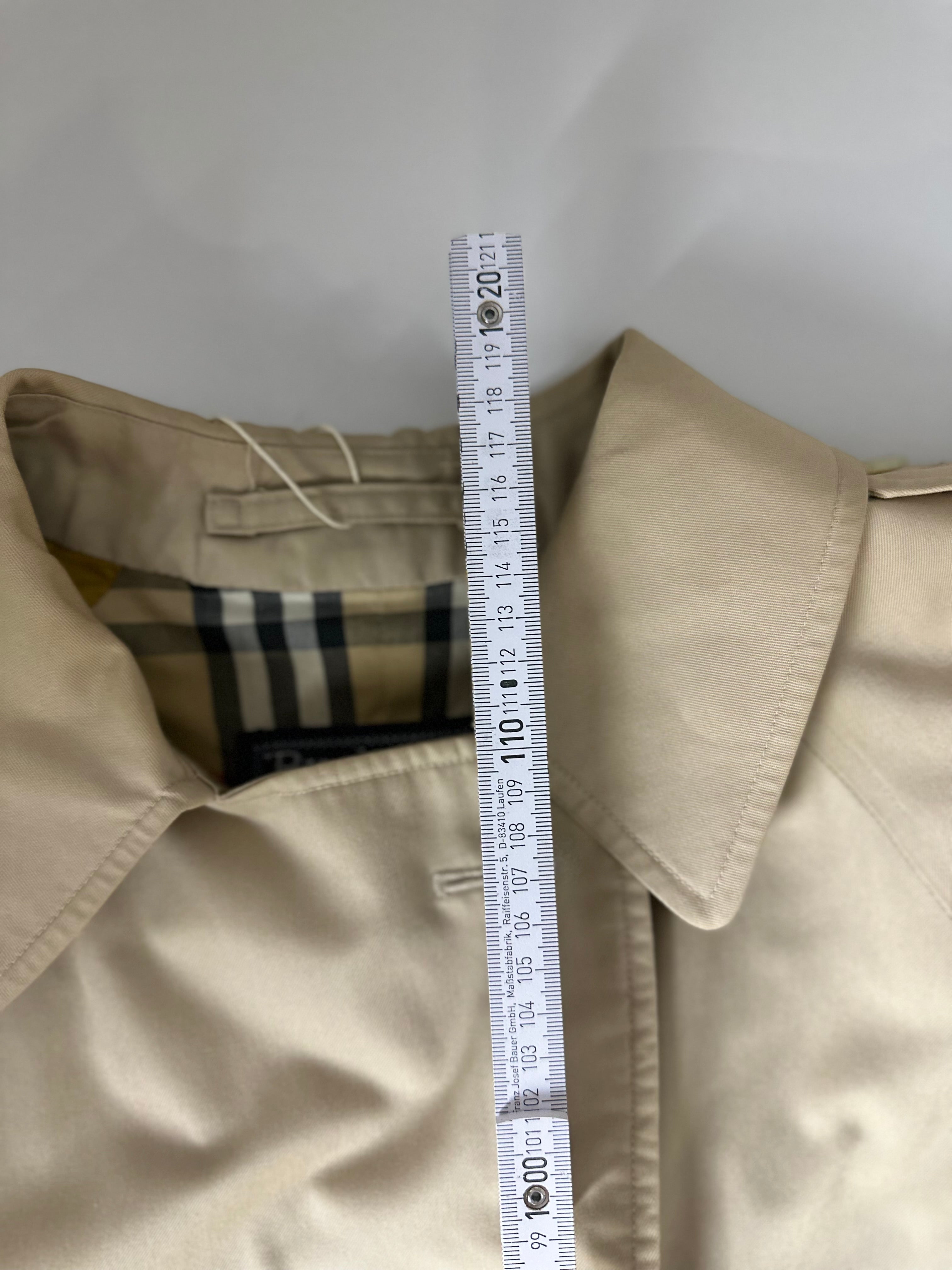 Burberrys Trenchcoat (14/L)