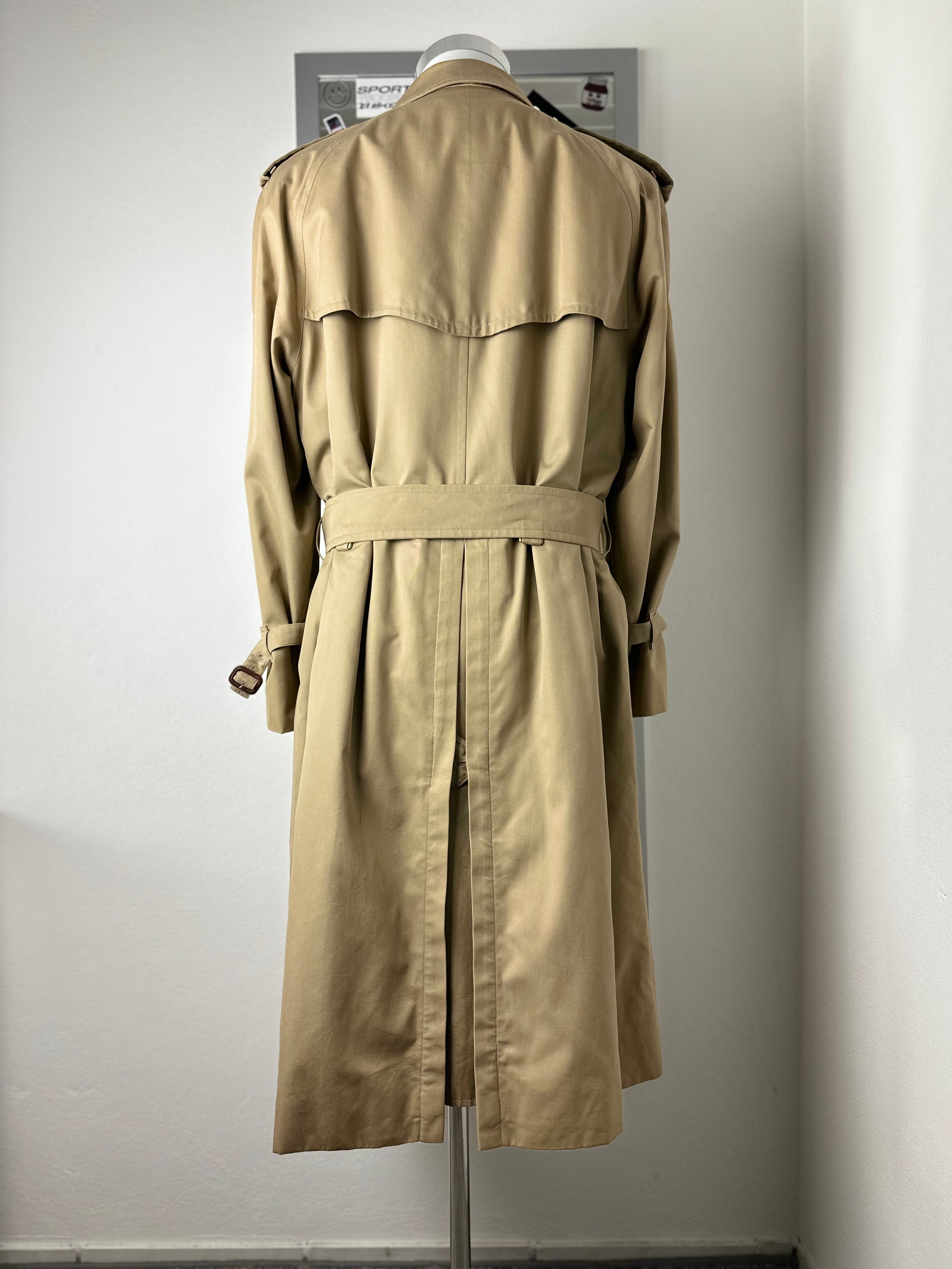 Burberrys Trenchcoat (52/L) including Inlet