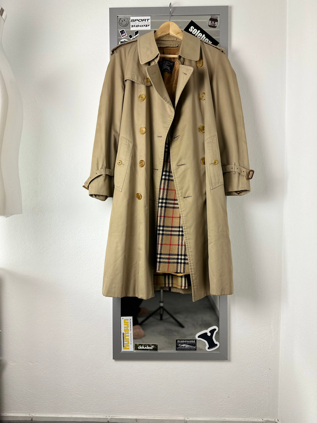 Burberrys Trenchcoat (46/S) including Inlet