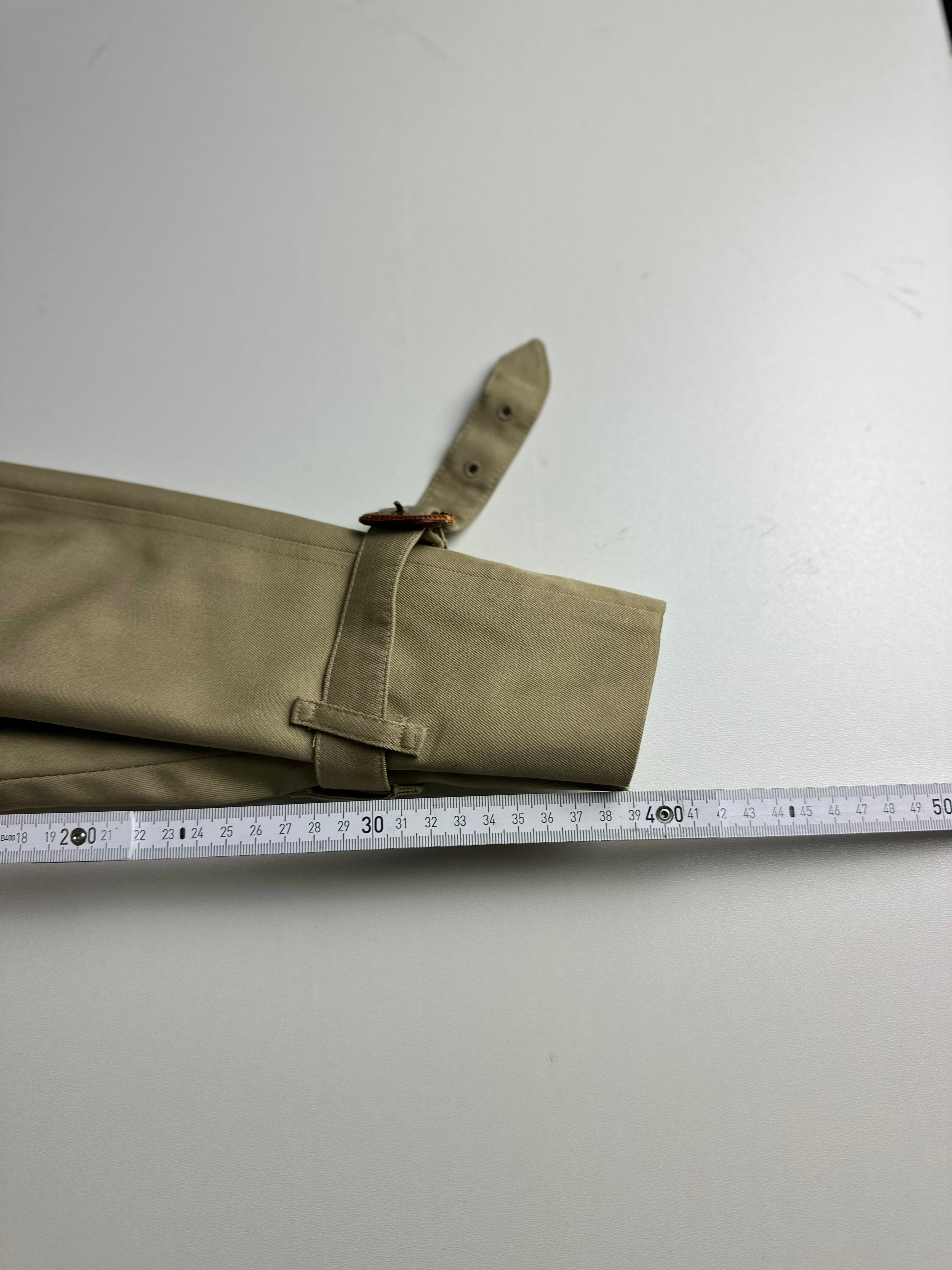 Burberrys Trenchcoat (10/S)