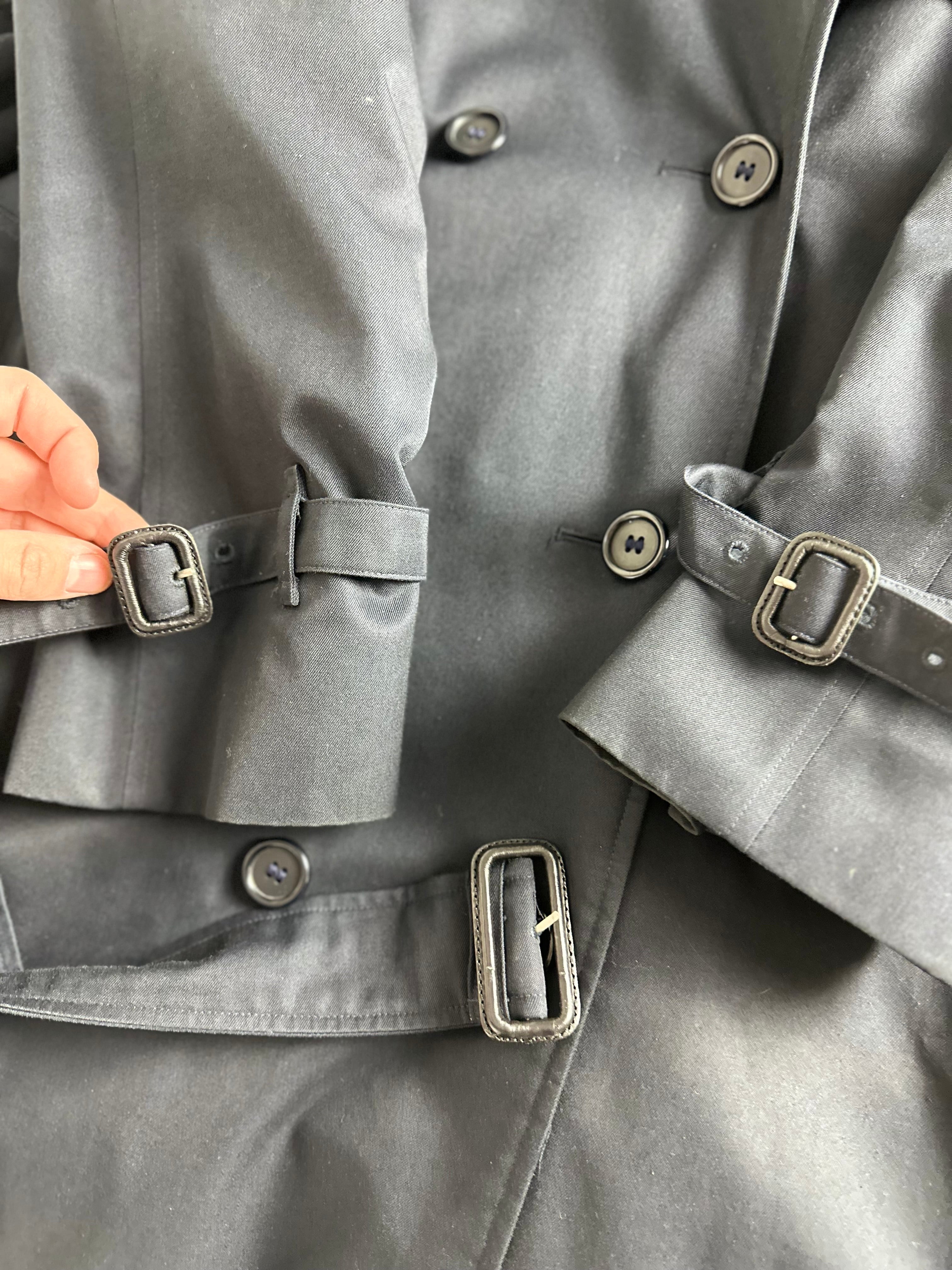 Burberrys Trenchcoat (14/L) including Inlet