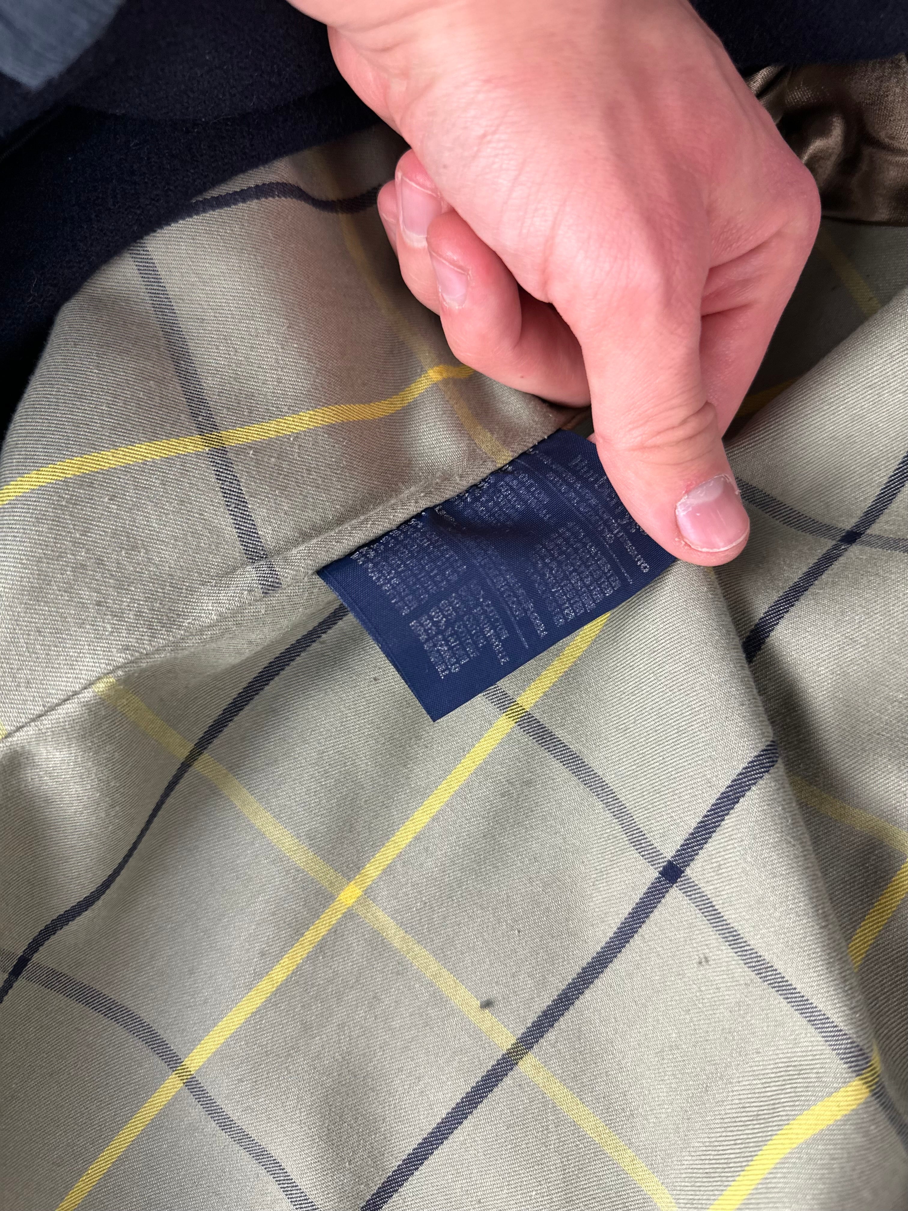 Burberrys Trenchcoat (16/XL) including Inlet