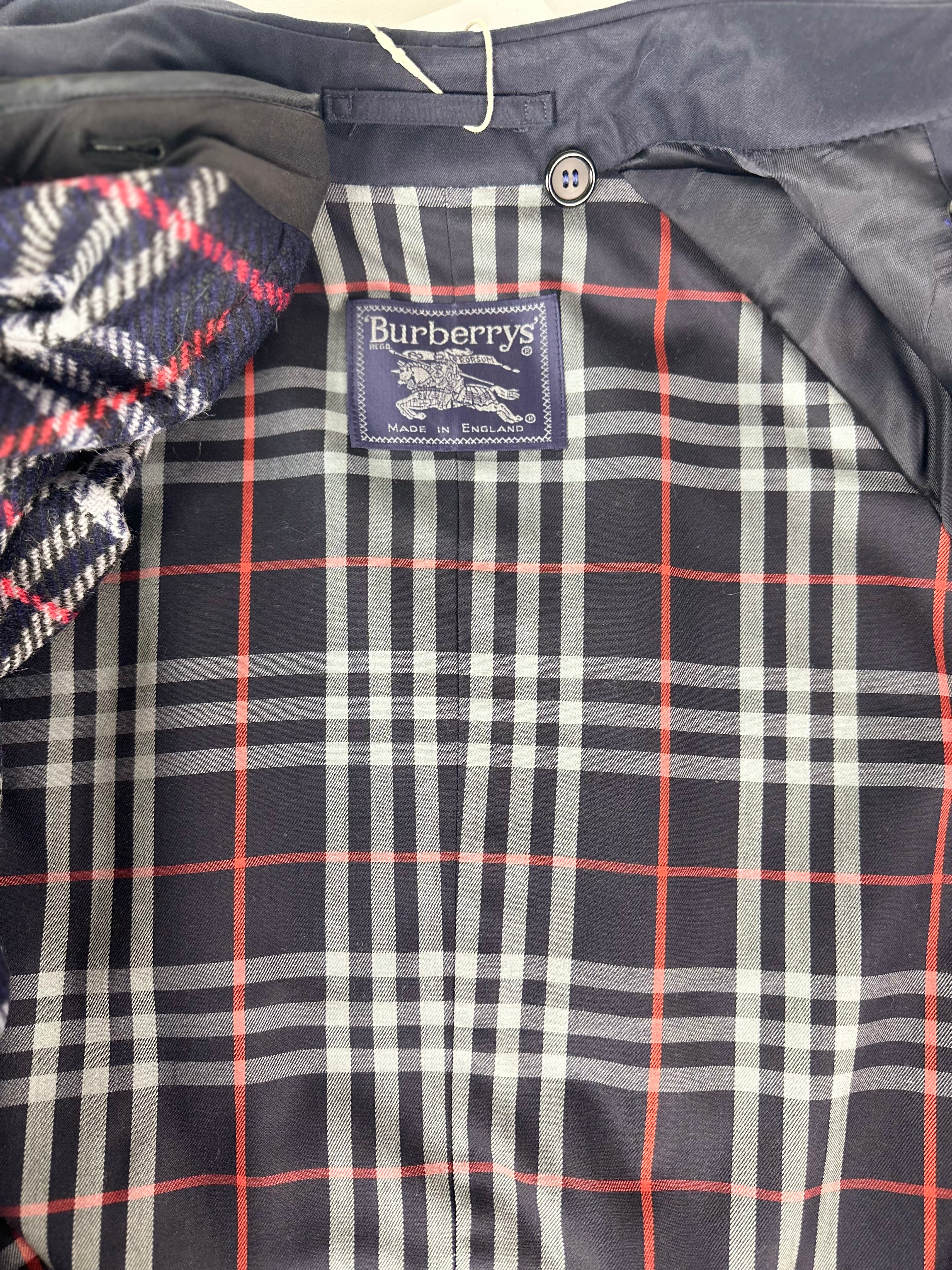 Burberrys Trenchcoat (10/S) including Inlet