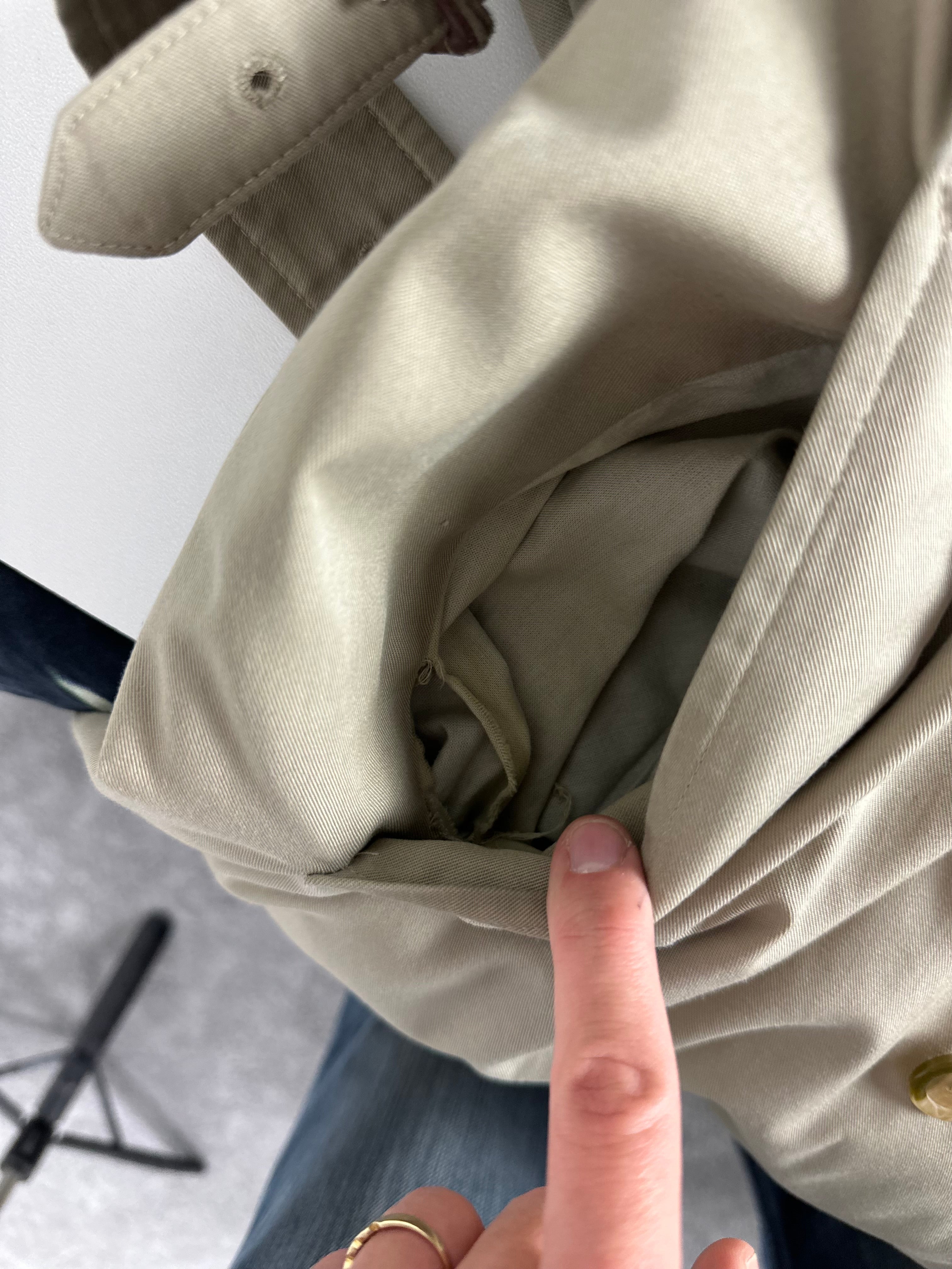 Burberrys Trenchcoat (16/XL) including Inlet