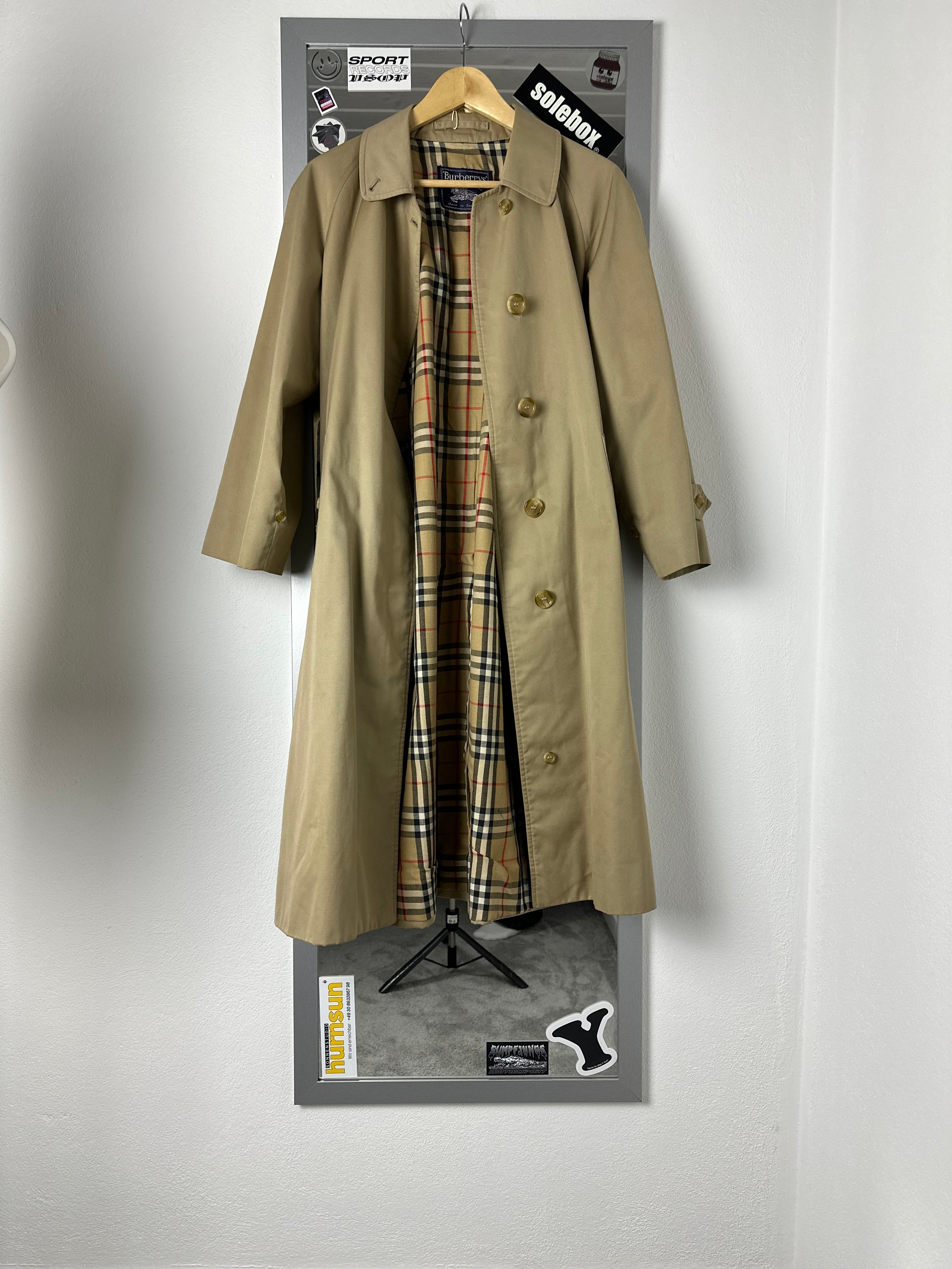 Burberrys Carcoat (10/S)