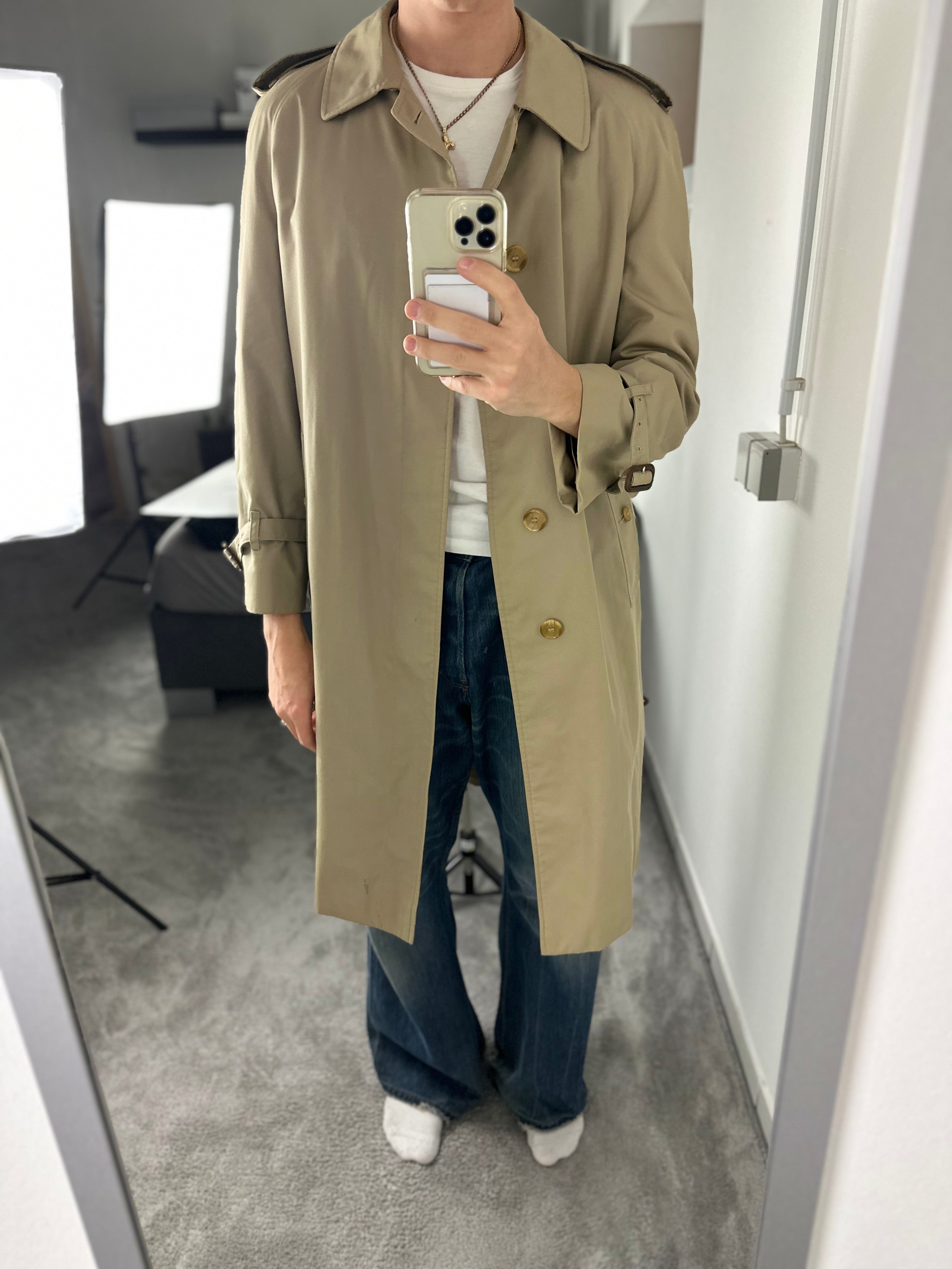 Burberrys Trenchcoat (46/S) including Inlet