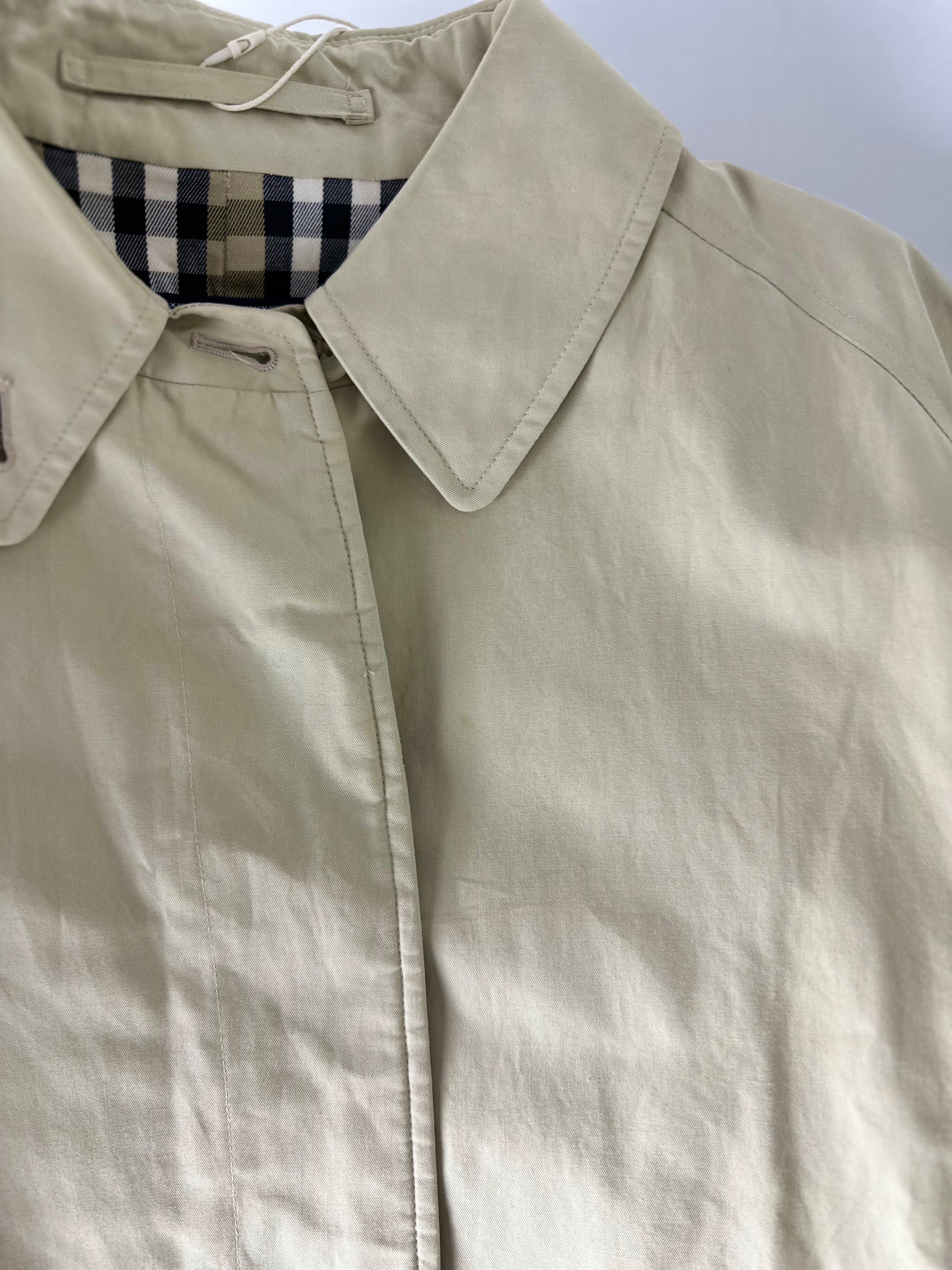 Burberrys Trenchcoat (14/L)