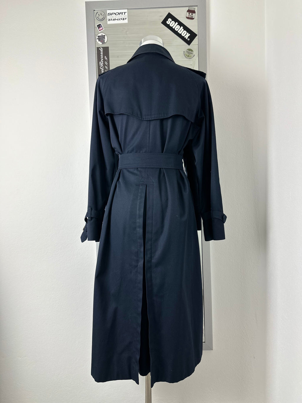 Burberrys Trenchcoat (10/S)