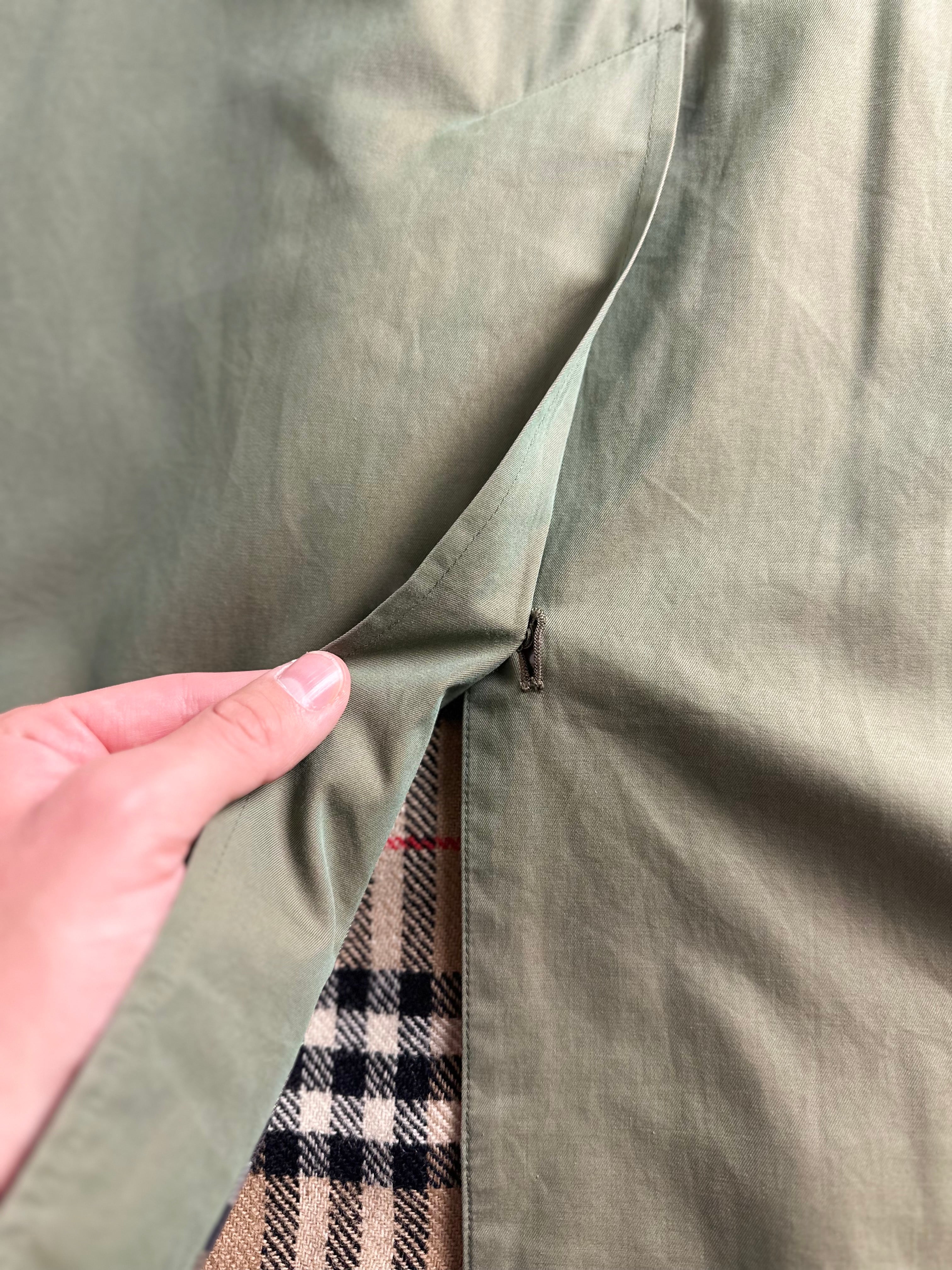 Burberrys Carcoat (48/M) including Inlet