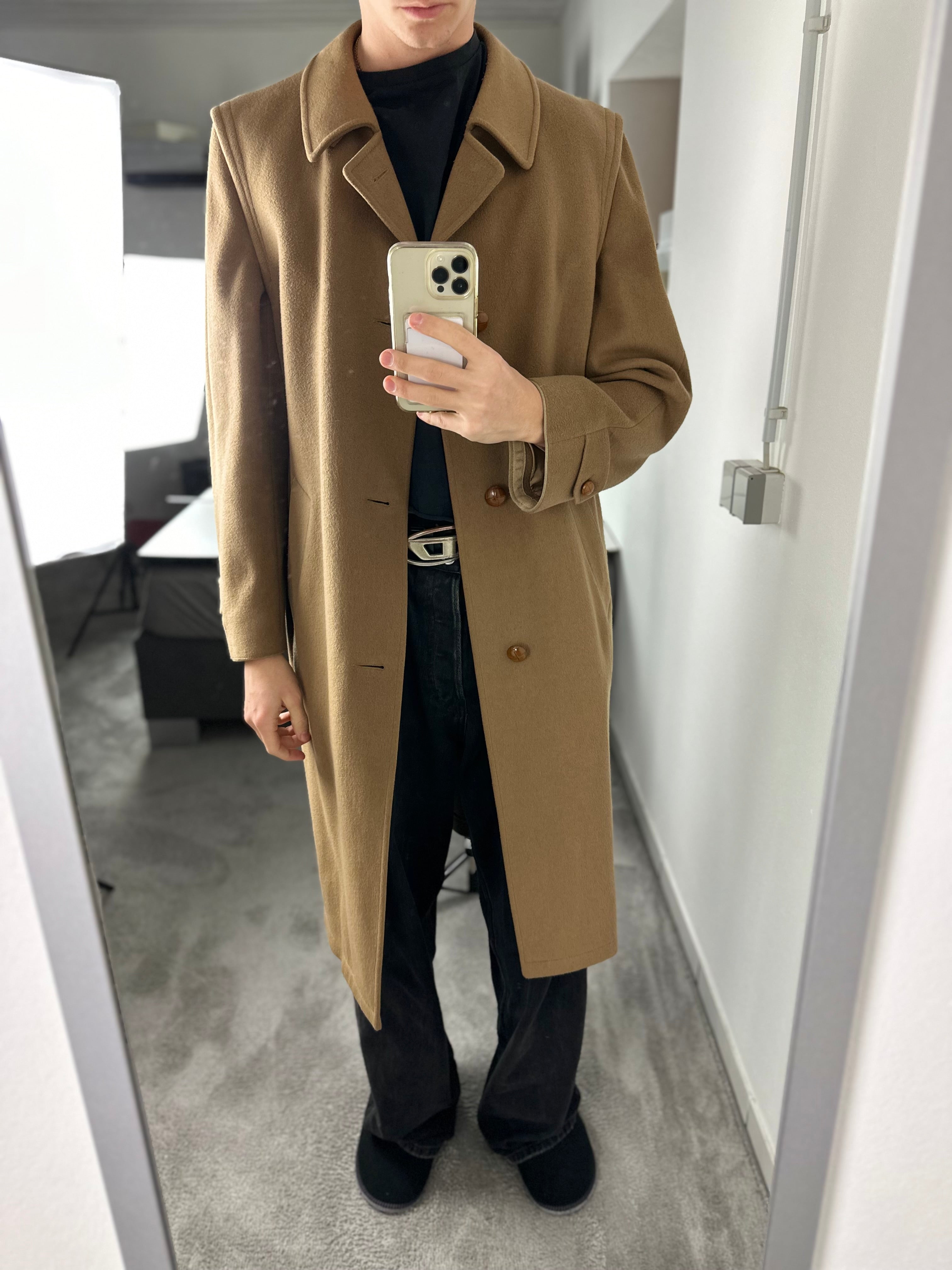 Burberrys Coat (50/L)