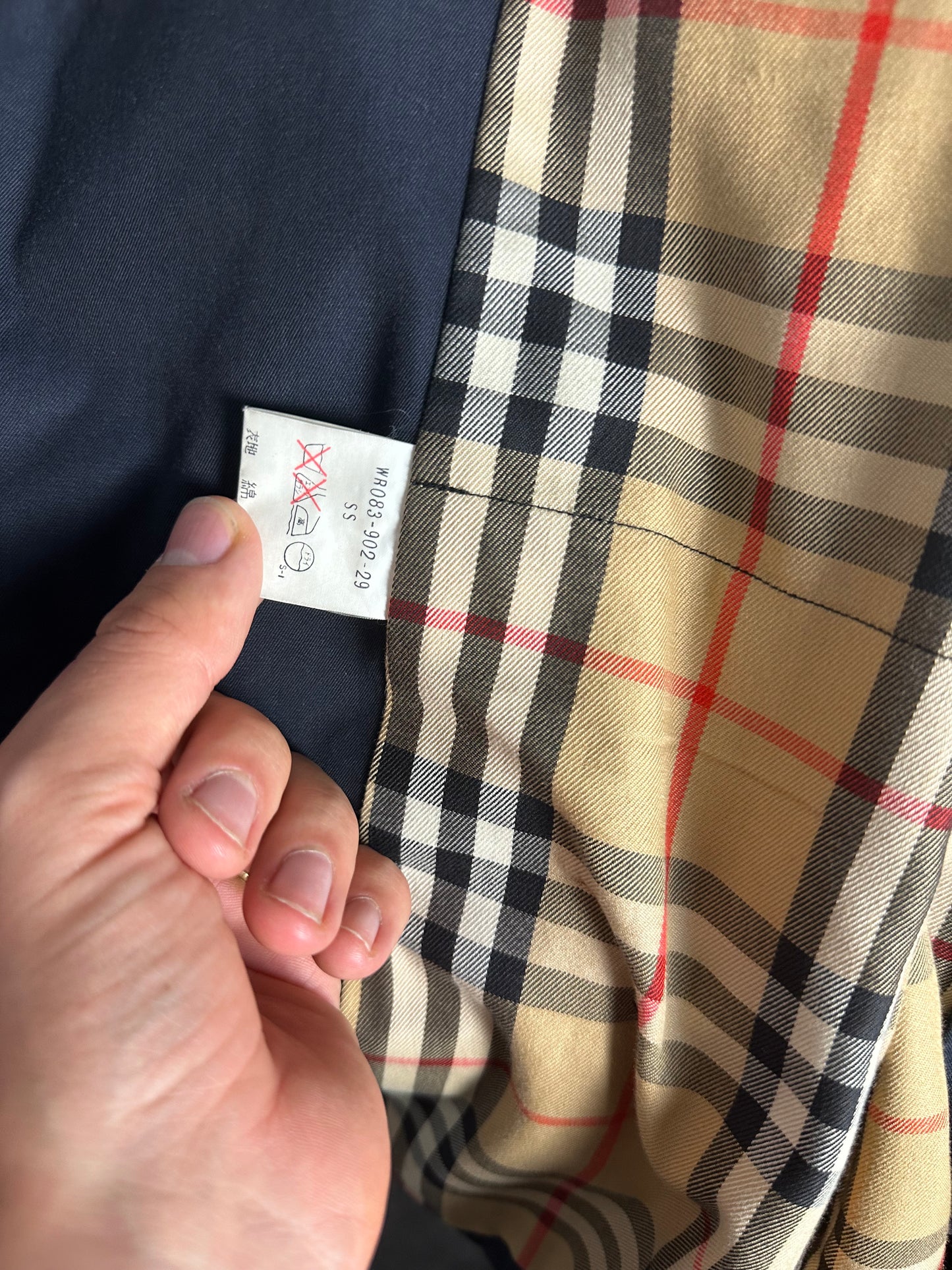 Burberrys Trenchcoat (12/M)
