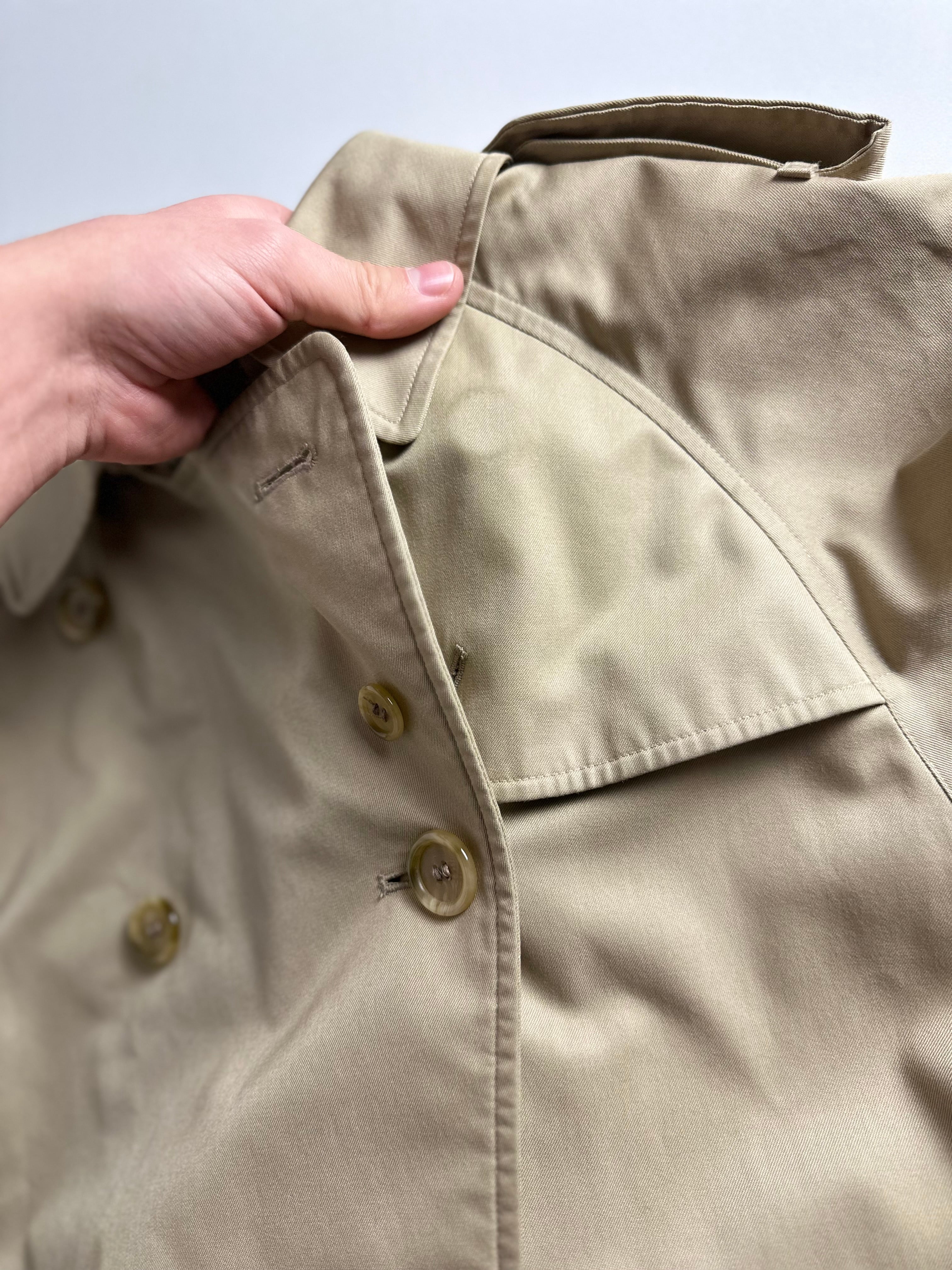 Burberrys Trenchcoat (14/L)