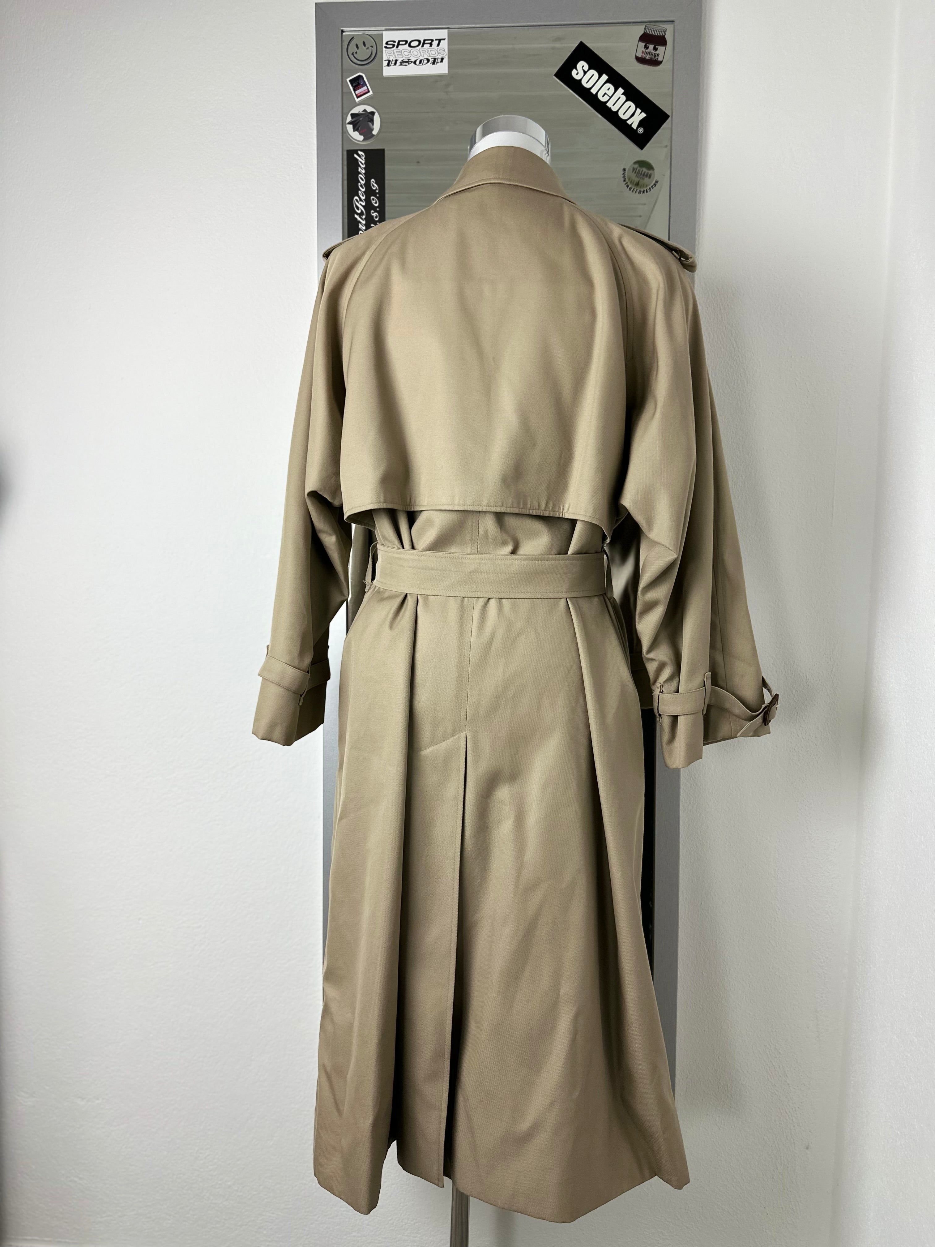 Burberrys Trenchcoat (14/L)