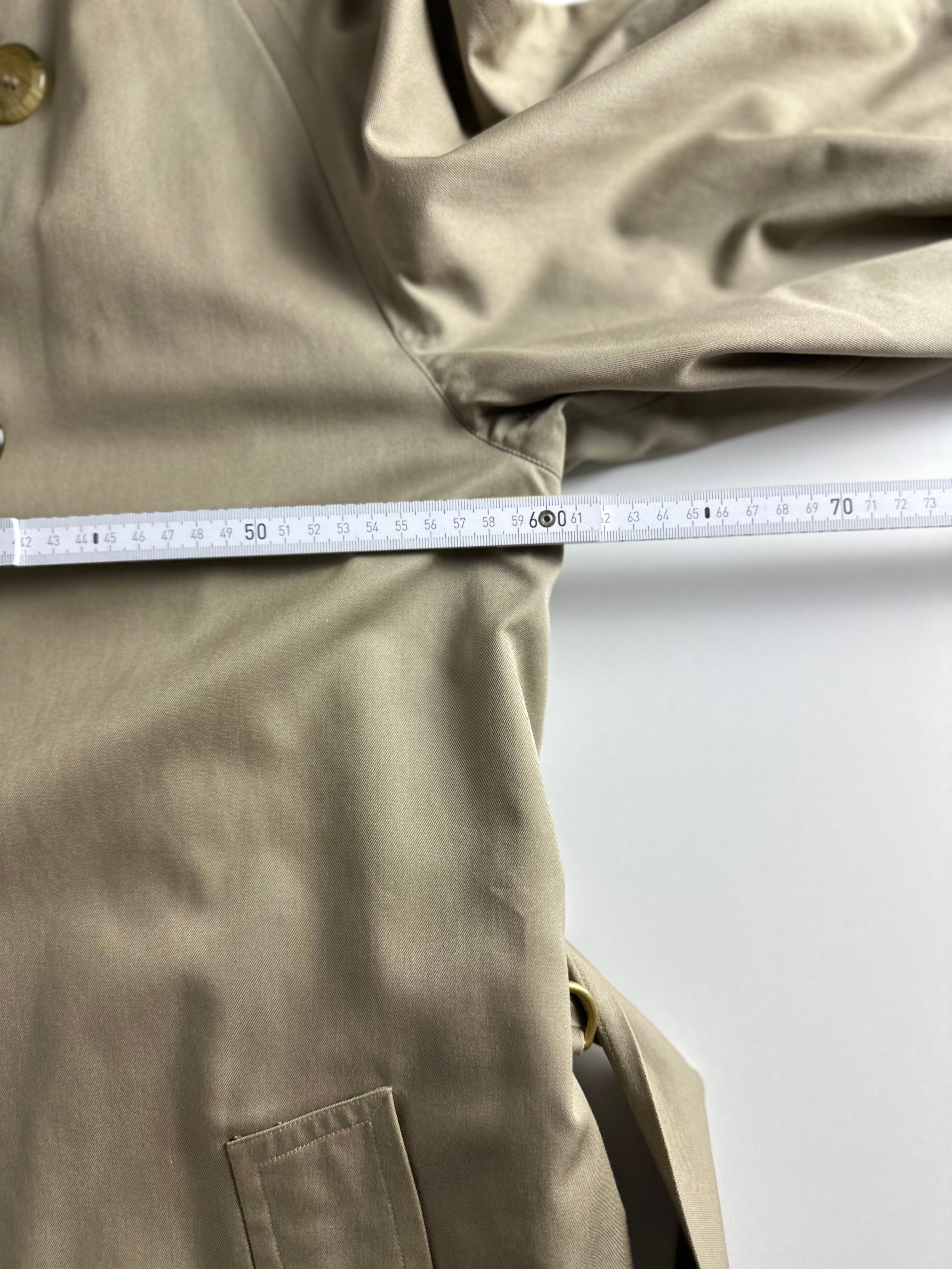Burberrys Trenchcoat (52/L) including Inlet