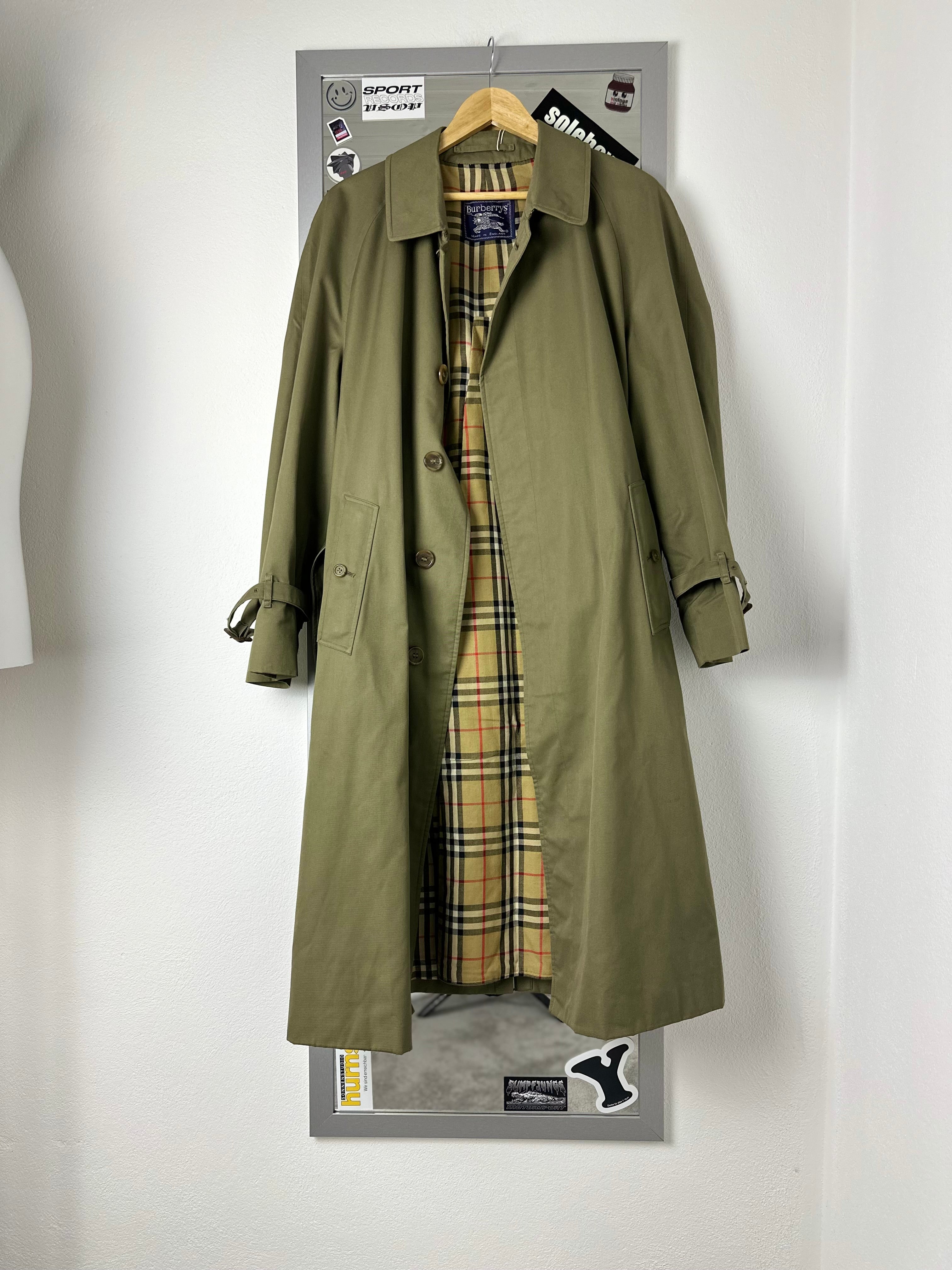 Burberrys Trenchcoat (50/L)