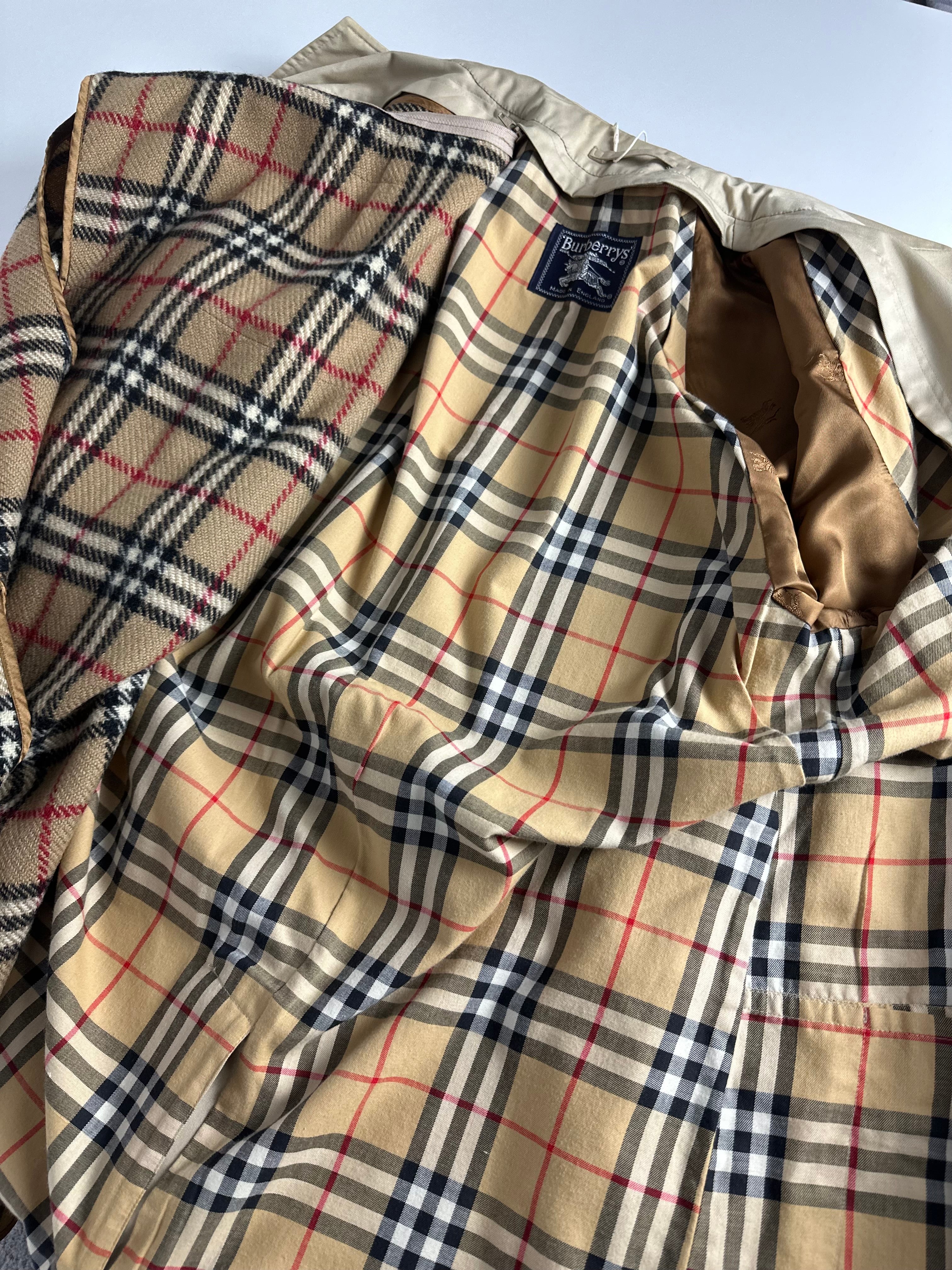 Burberrys Carcoat (52/L) including Inlet